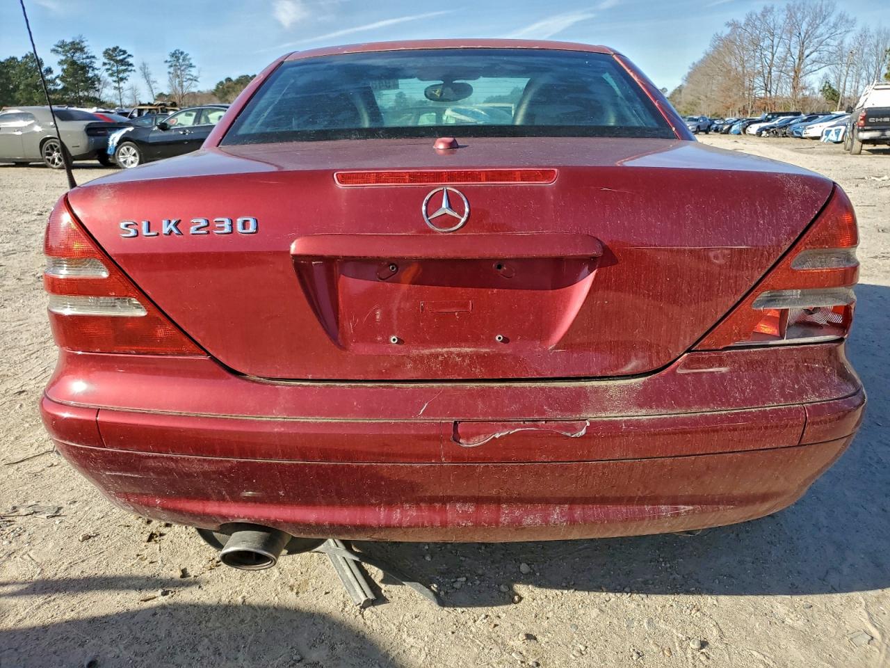 2001 Mercedes-benz Slk Red vin: WDBKK49F81F202762