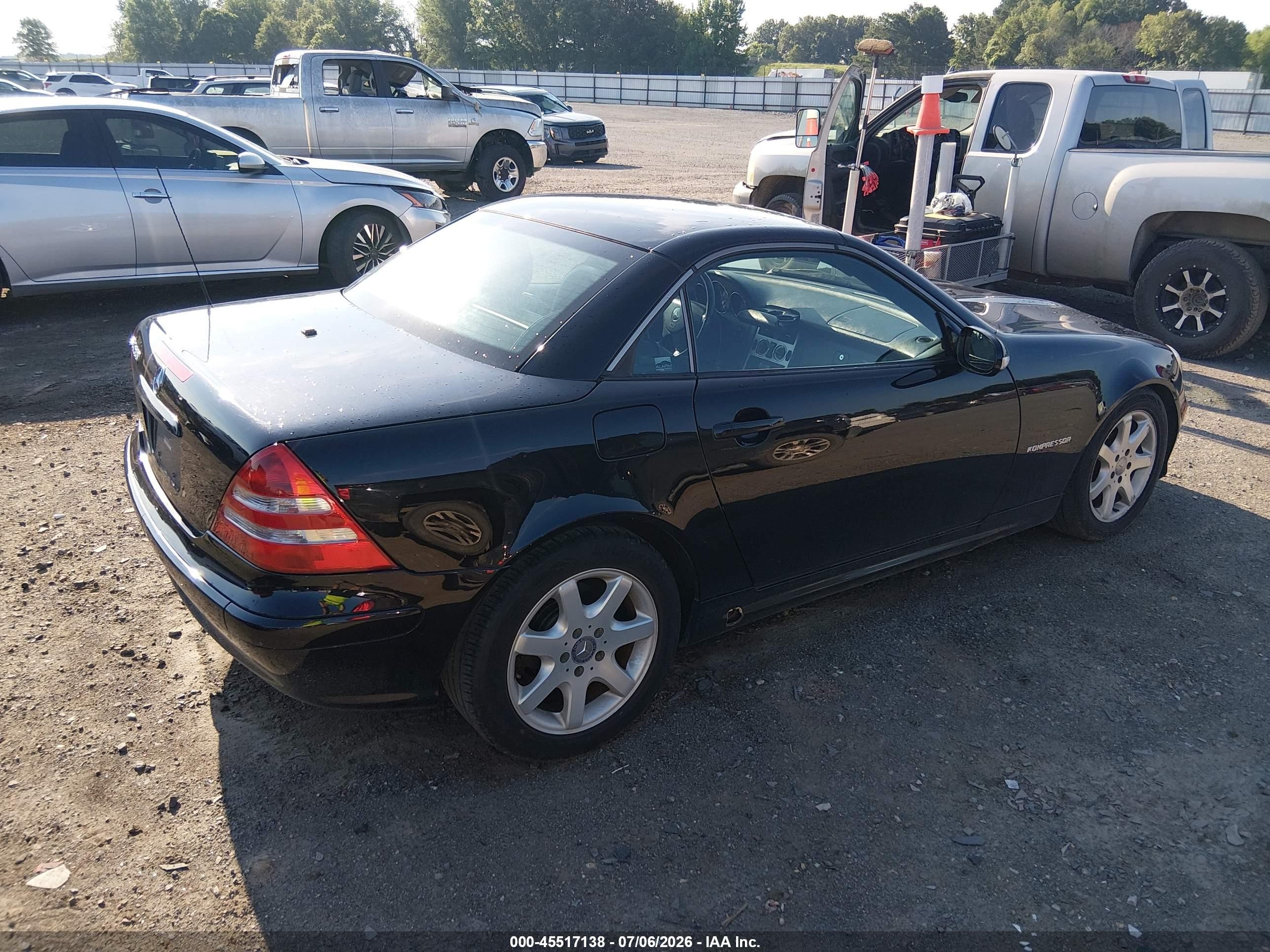 2002 Mercedes-benz Slk 230 Kompressor Black vin: WDBKK49F82F237982