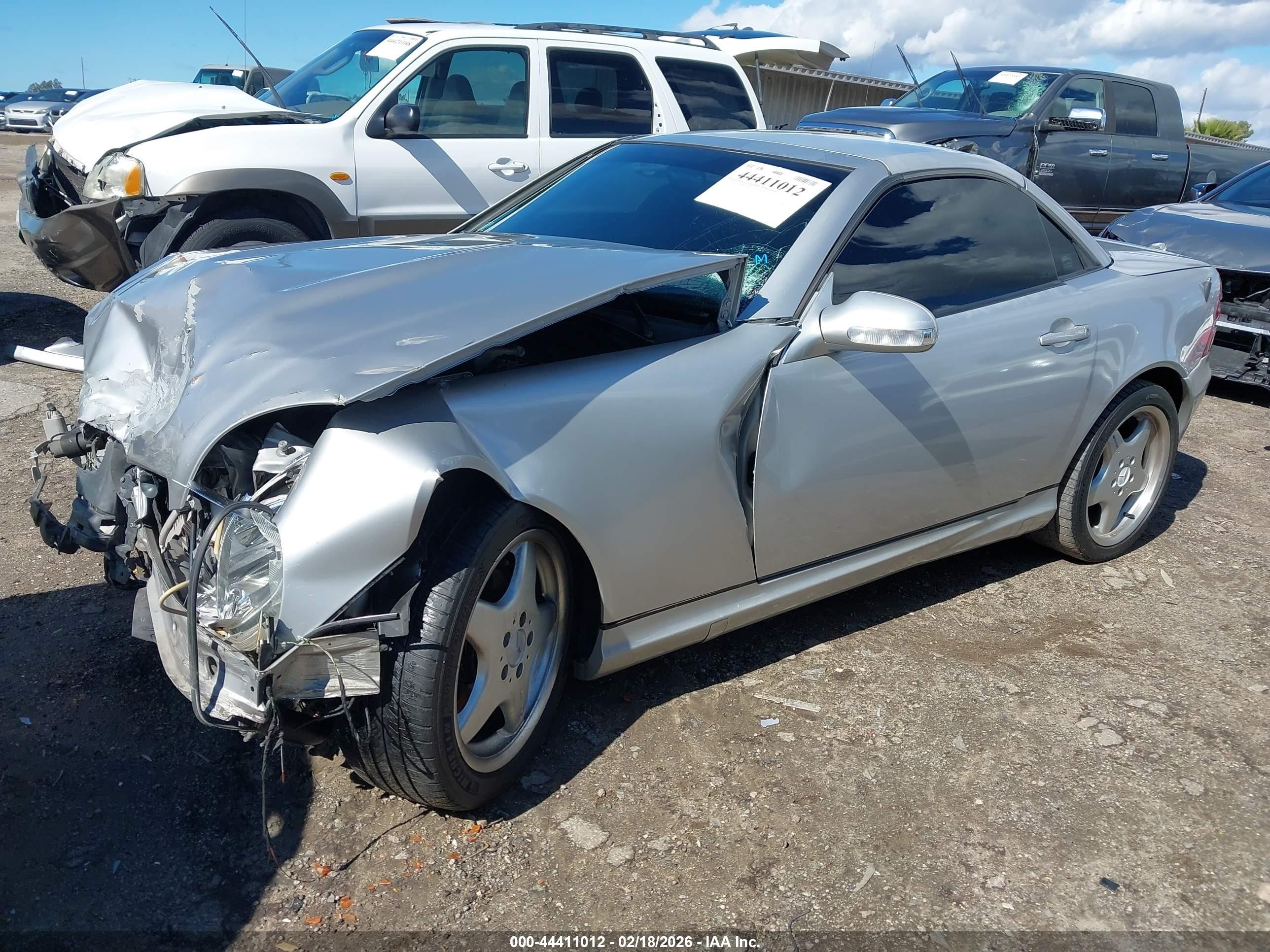 2001 Mercedes-benz Slk 230 Kompressor Silver vin: WDBKK49F91F182327