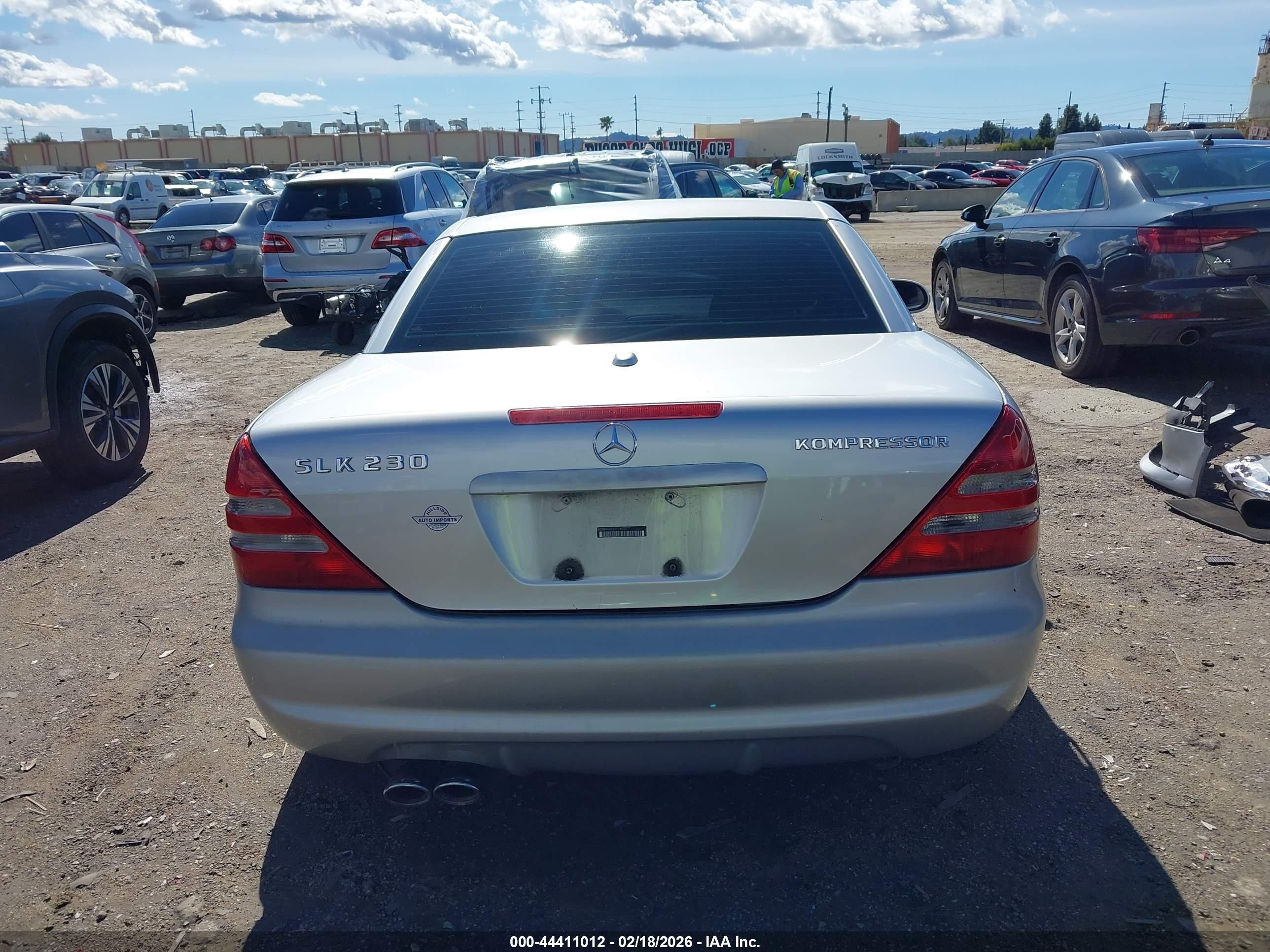 2001 Mercedes-benz Slk 230 Kompressor Silver vin: WDBKK49F91F182327