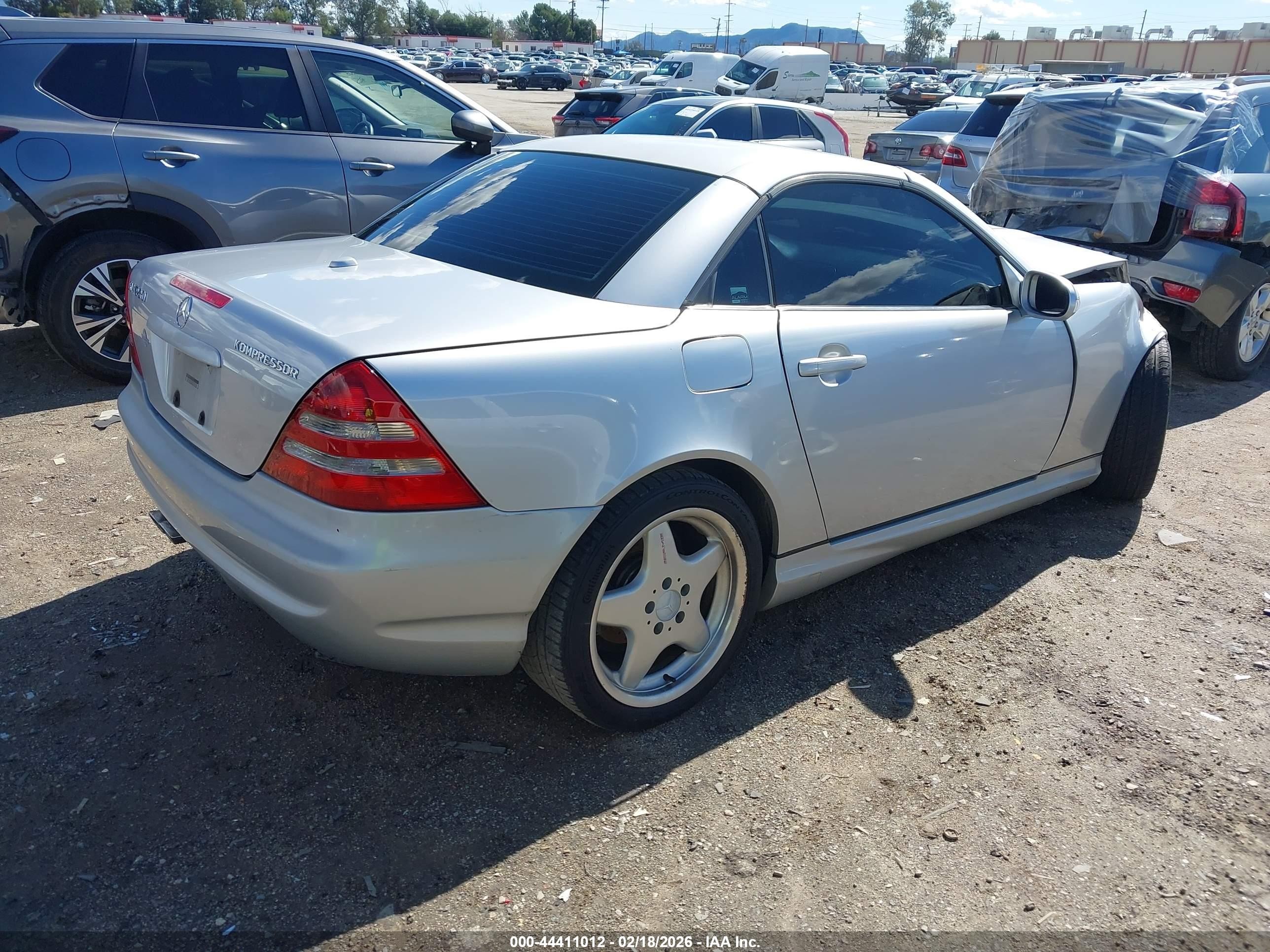 2001 Mercedes-benz Slk 230 Kompressor Silver vin: WDBKK49F91F182327
