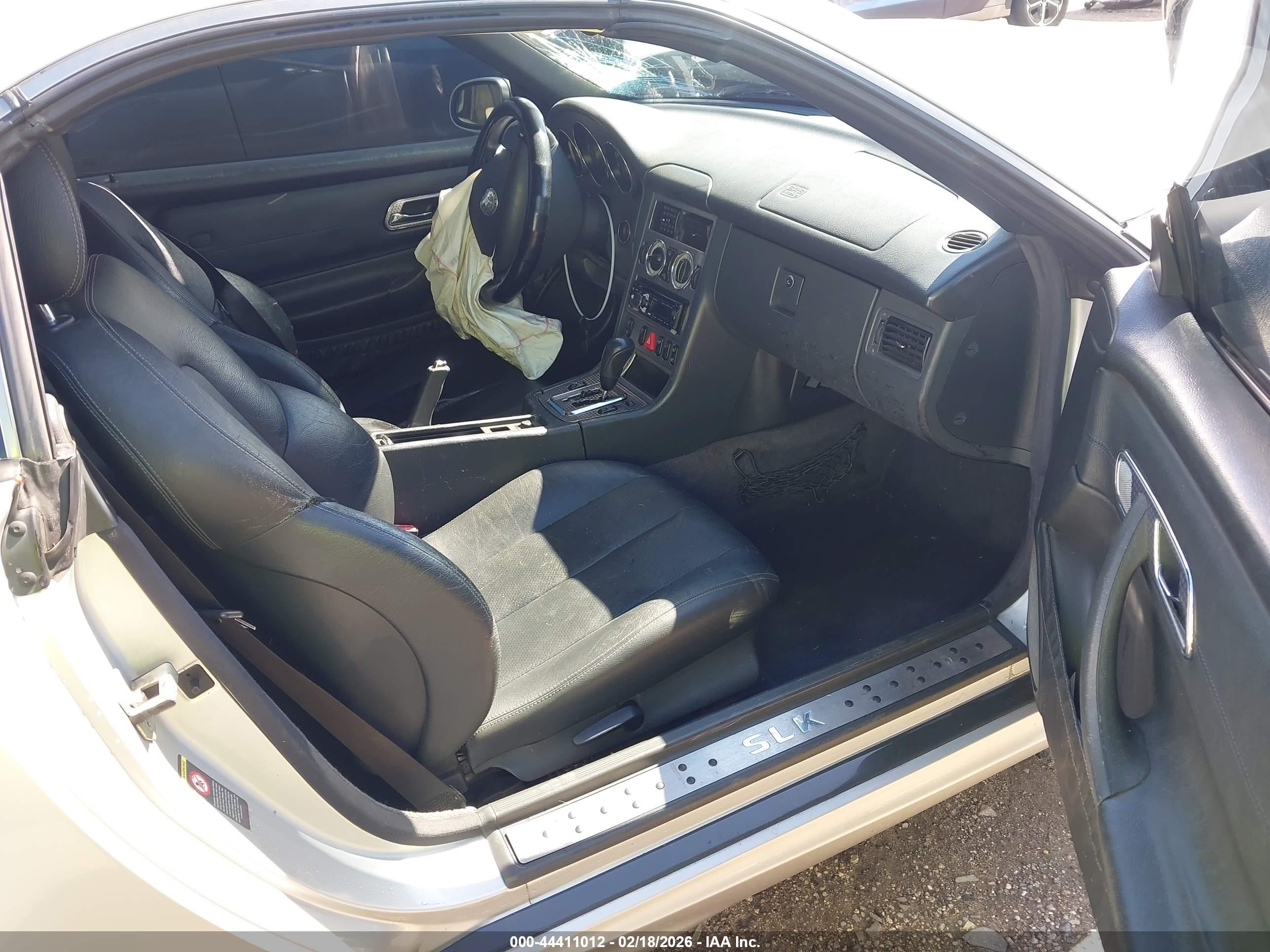 2001 Mercedes-benz Slk 230 Kompressor Silver vin: WDBKK49F91F182327