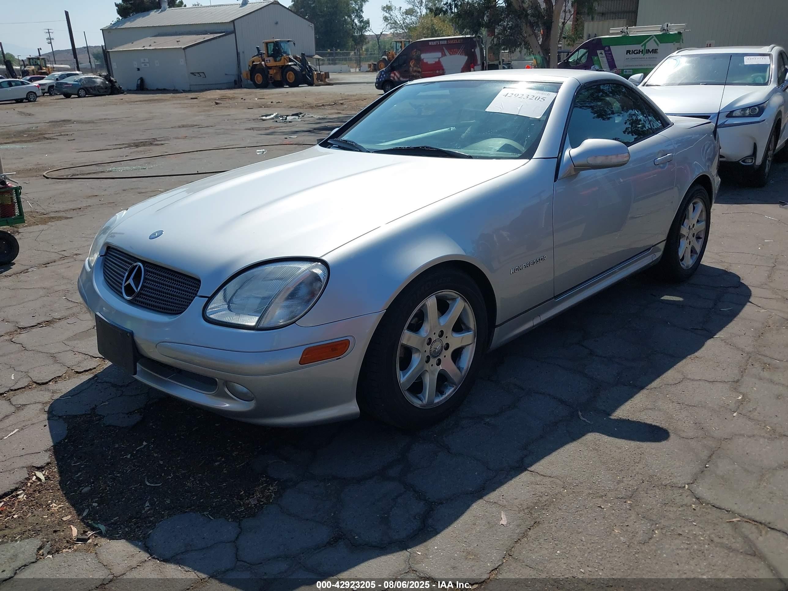 2001 Mercedes-benz Slk 230 Kompressor Silver vin: WDBKK49F91F221675