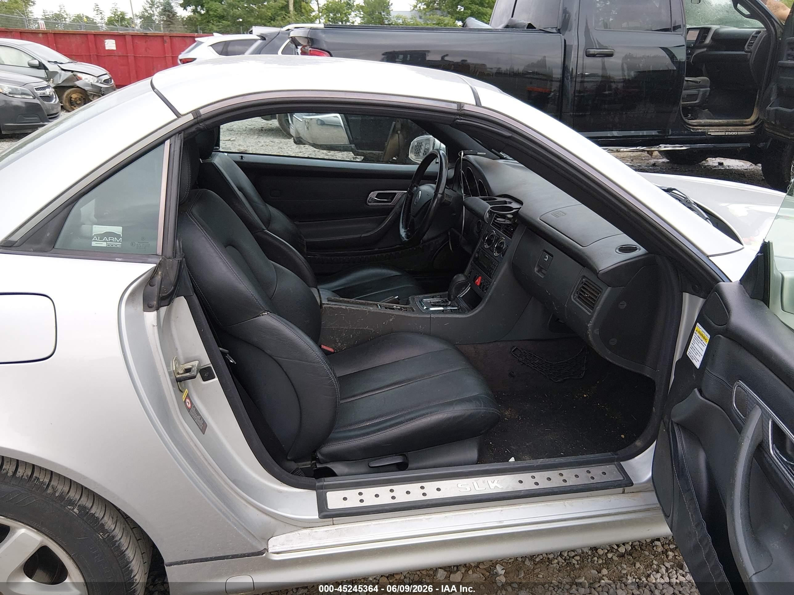 2003 Mercedes-benz Slk 230 Kompressor Silver vin: WDBKK49F93F274542
