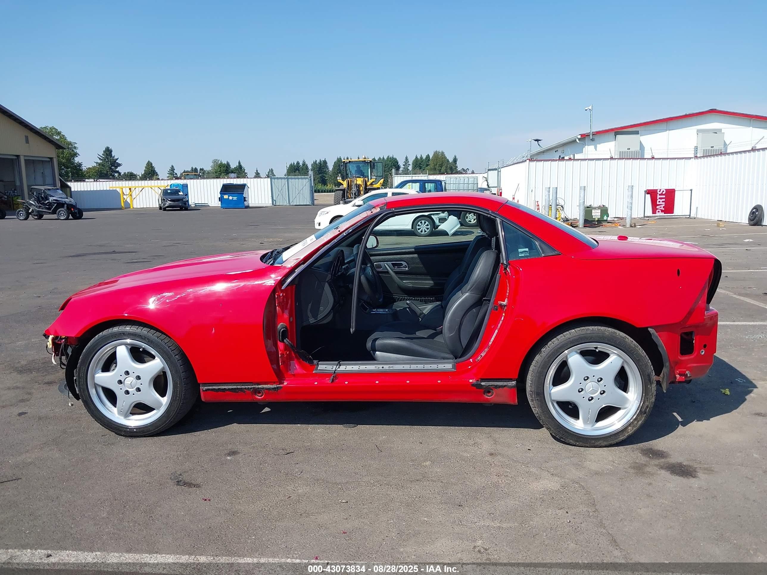 2001 Mercedes-benz Slk 230 Kompressor Red vin: WDBKK49FX1F171997