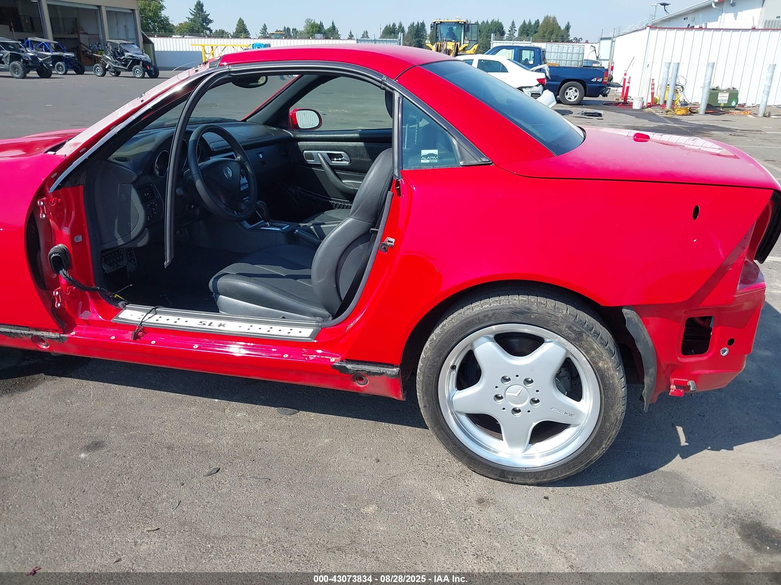 2001 Mercedes-benz Slk 230 Kompressor Red vin: WDBKK49FX1F171997