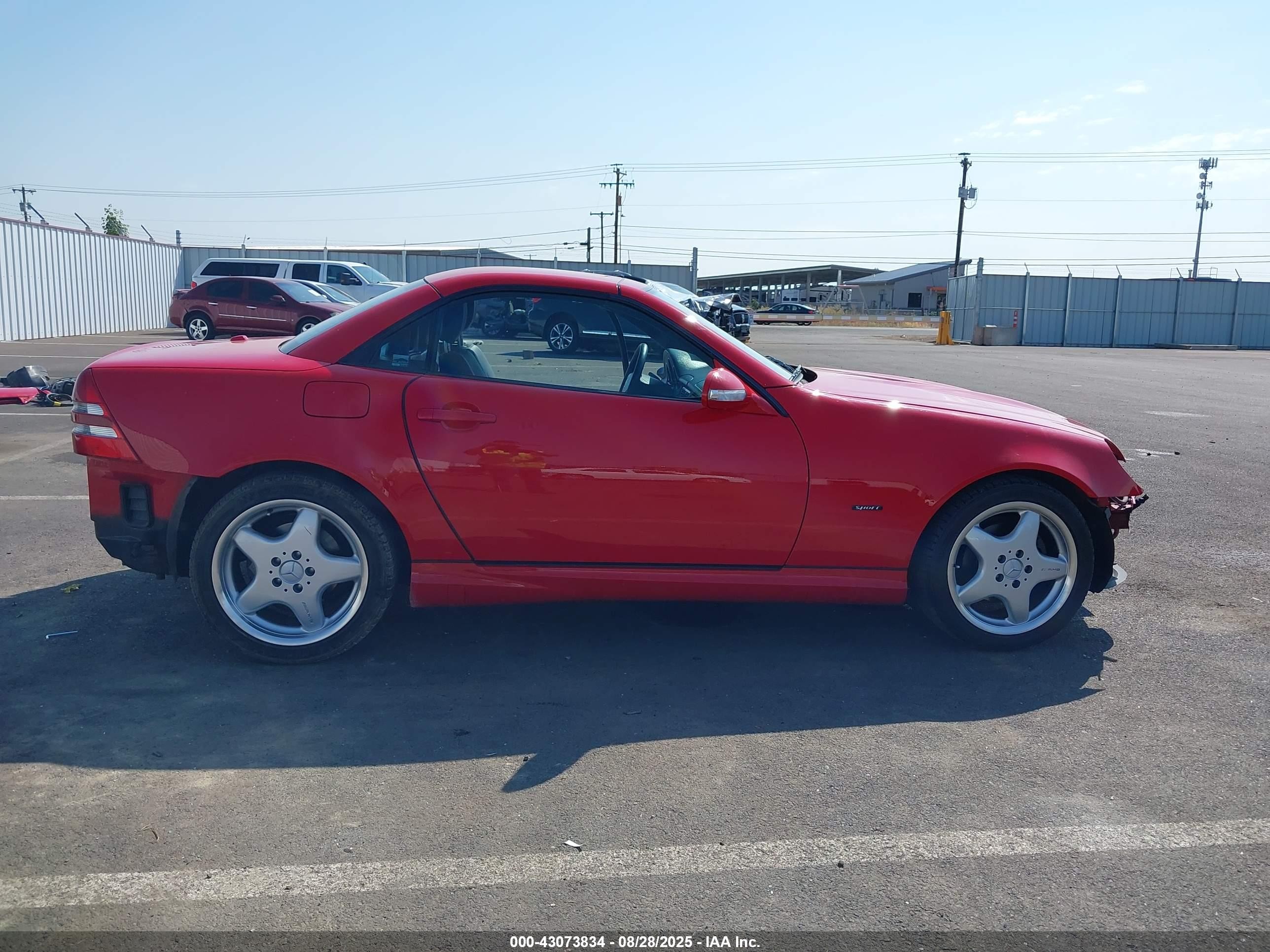 2001 Mercedes-benz Slk 230 Kompressor Red vin: WDBKK49FX1F171997