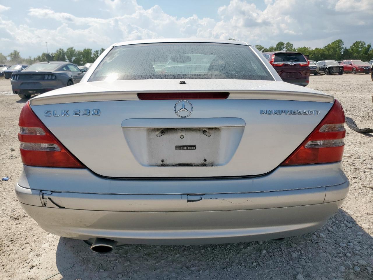 2004 Mercedes-benz Slk 230 Kompressor Silver vin: WDBKK49FX4F299094