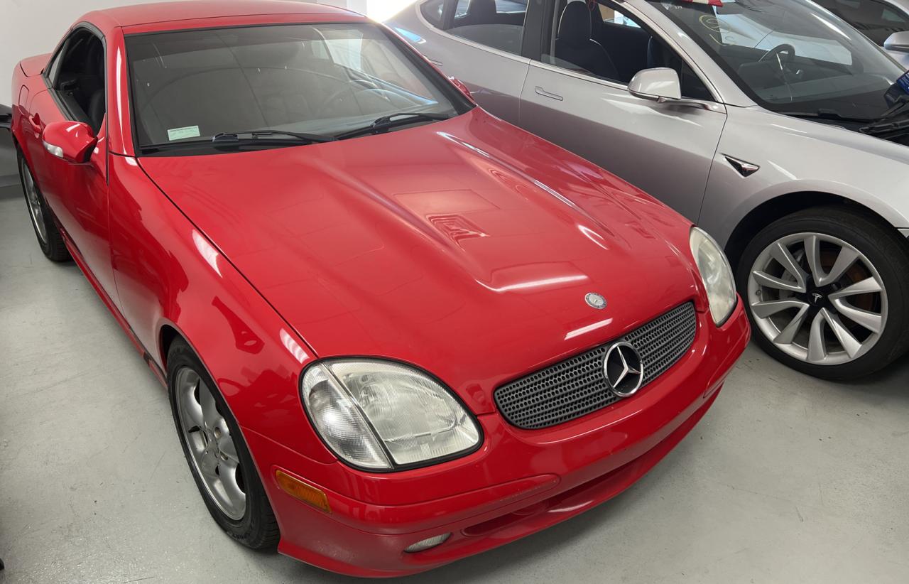2001 Mercedes-benz Slk 320 Red vin: WDBKK65F01F181360