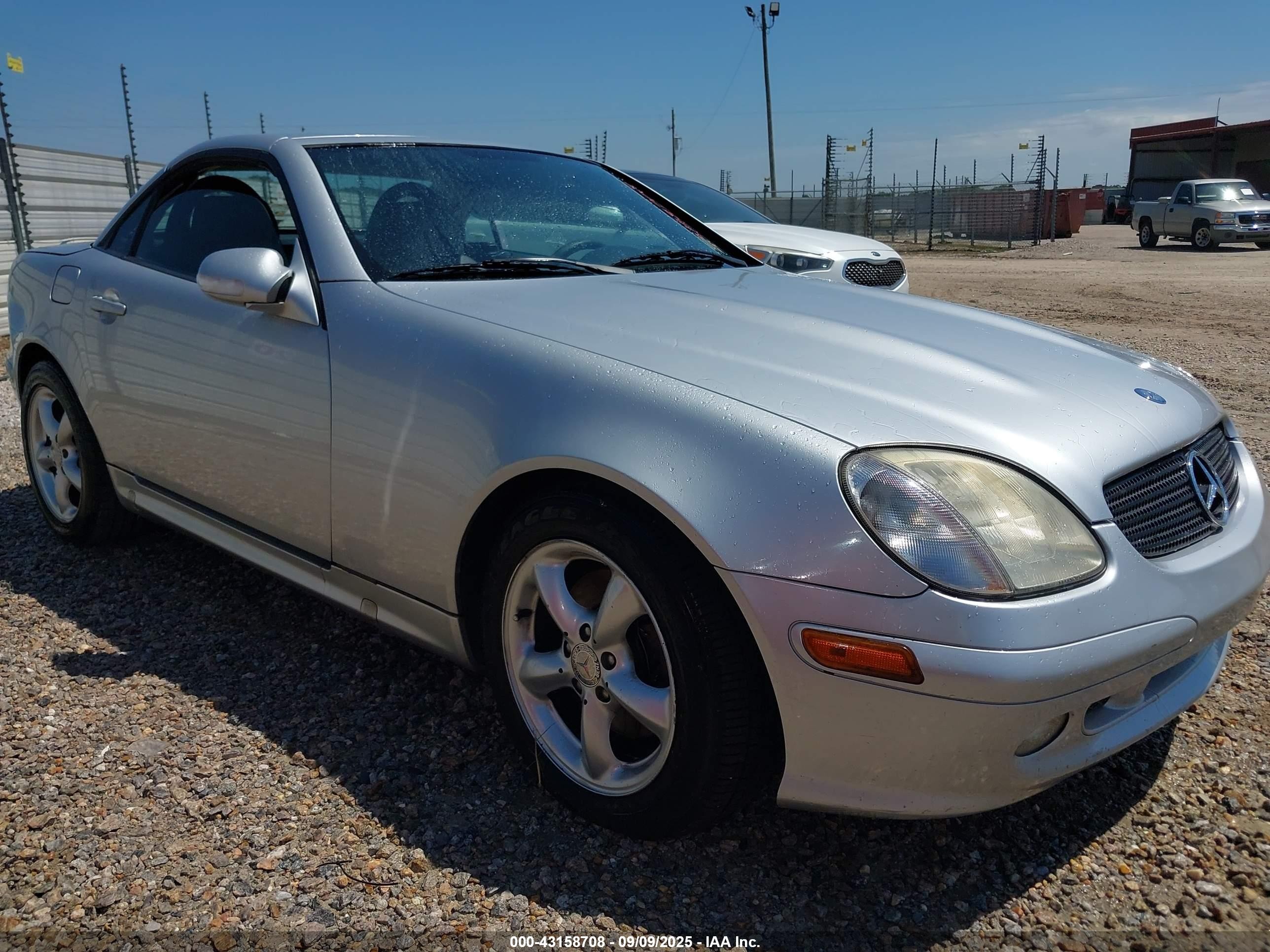 2001 Mercedes-benz Slk 320   Silver vin: WDBKK65F01F196487