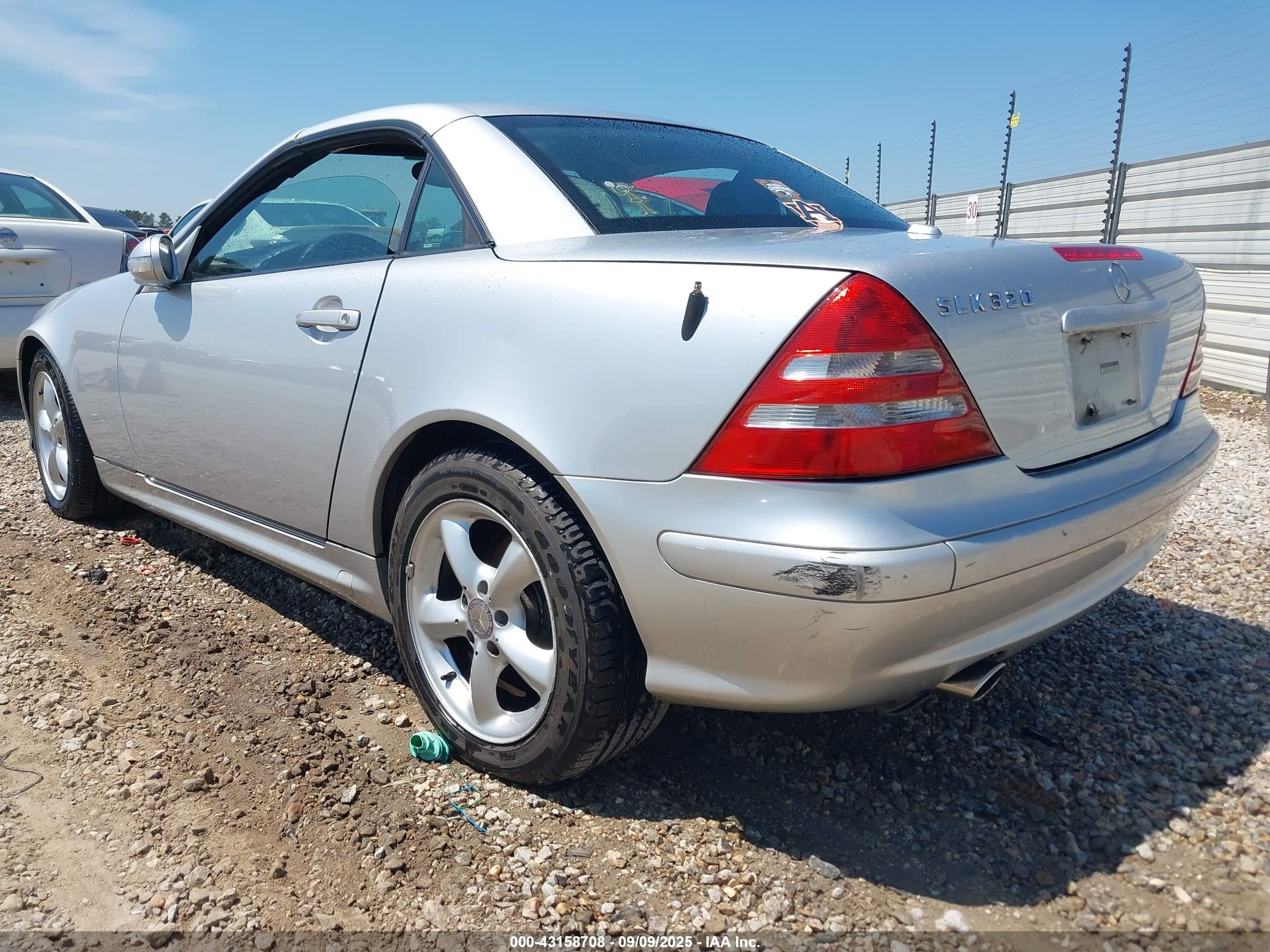 2001 Mercedes-benz Slk 320   Silver vin: WDBKK65F01F196487