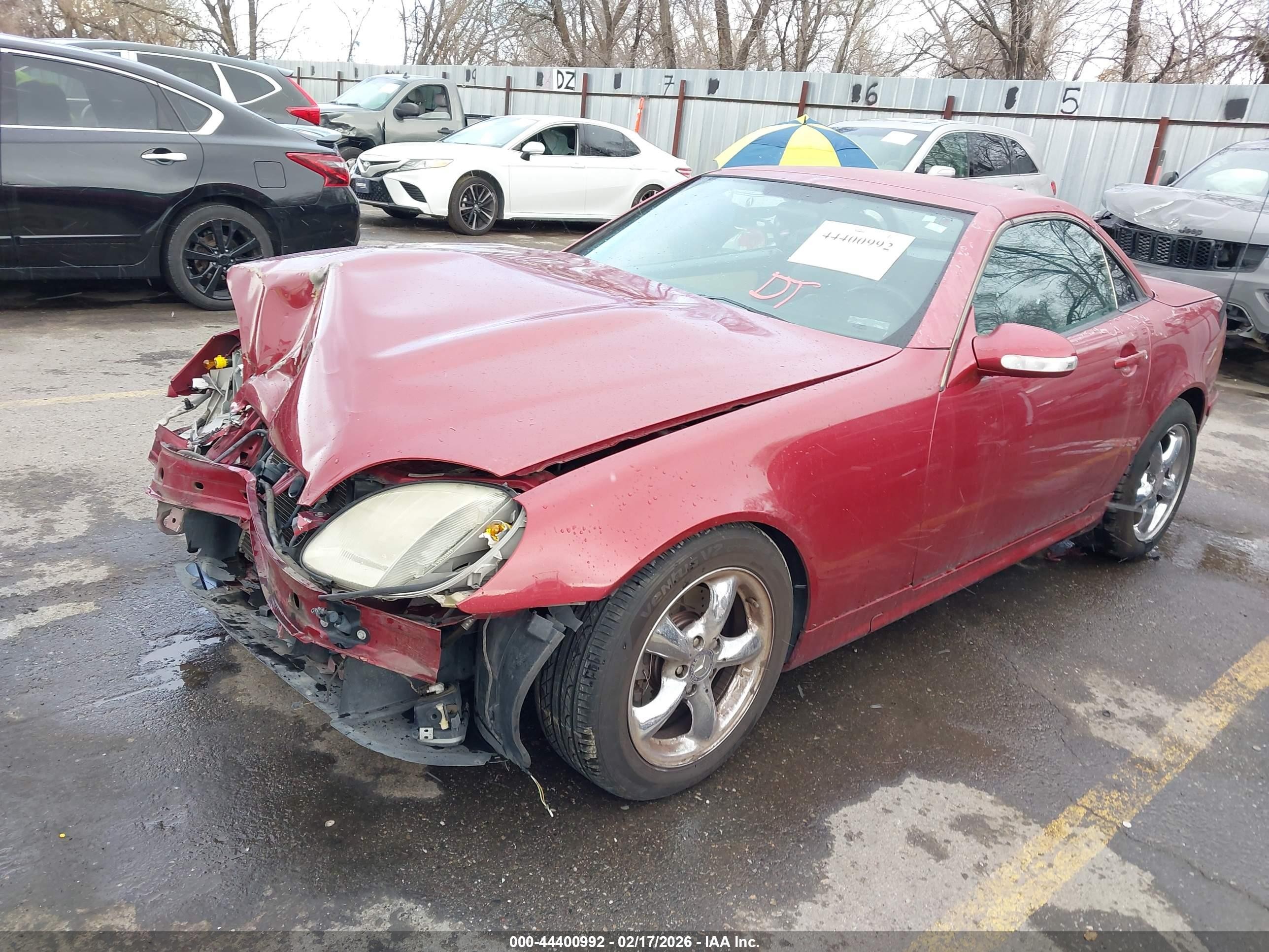 2001 Mercedes-benz Slk 320   Red vin: WDBKK65F01F198210