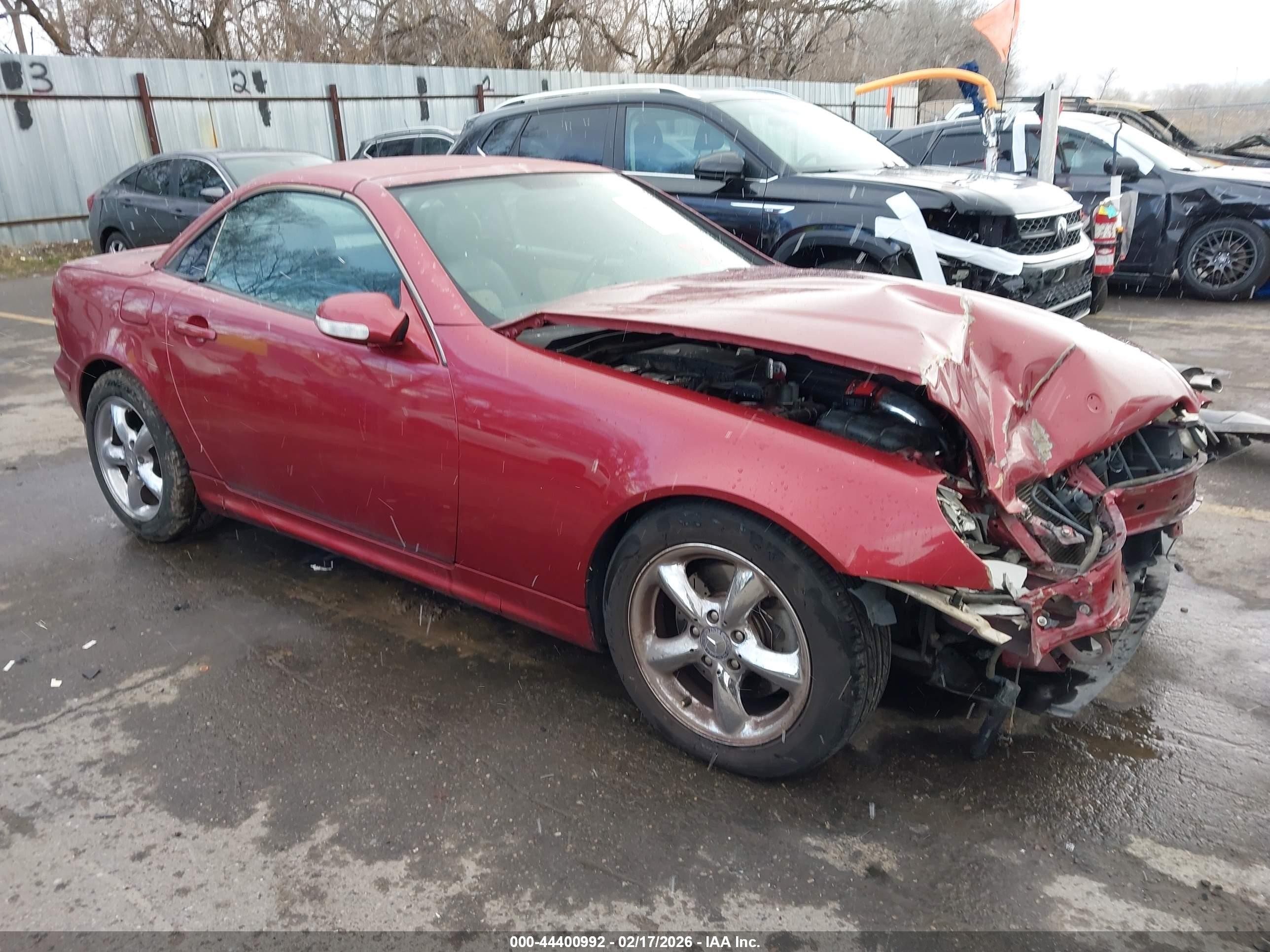 2001 Mercedes-benz Slk 320   Red vin: WDBKK65F01F198210