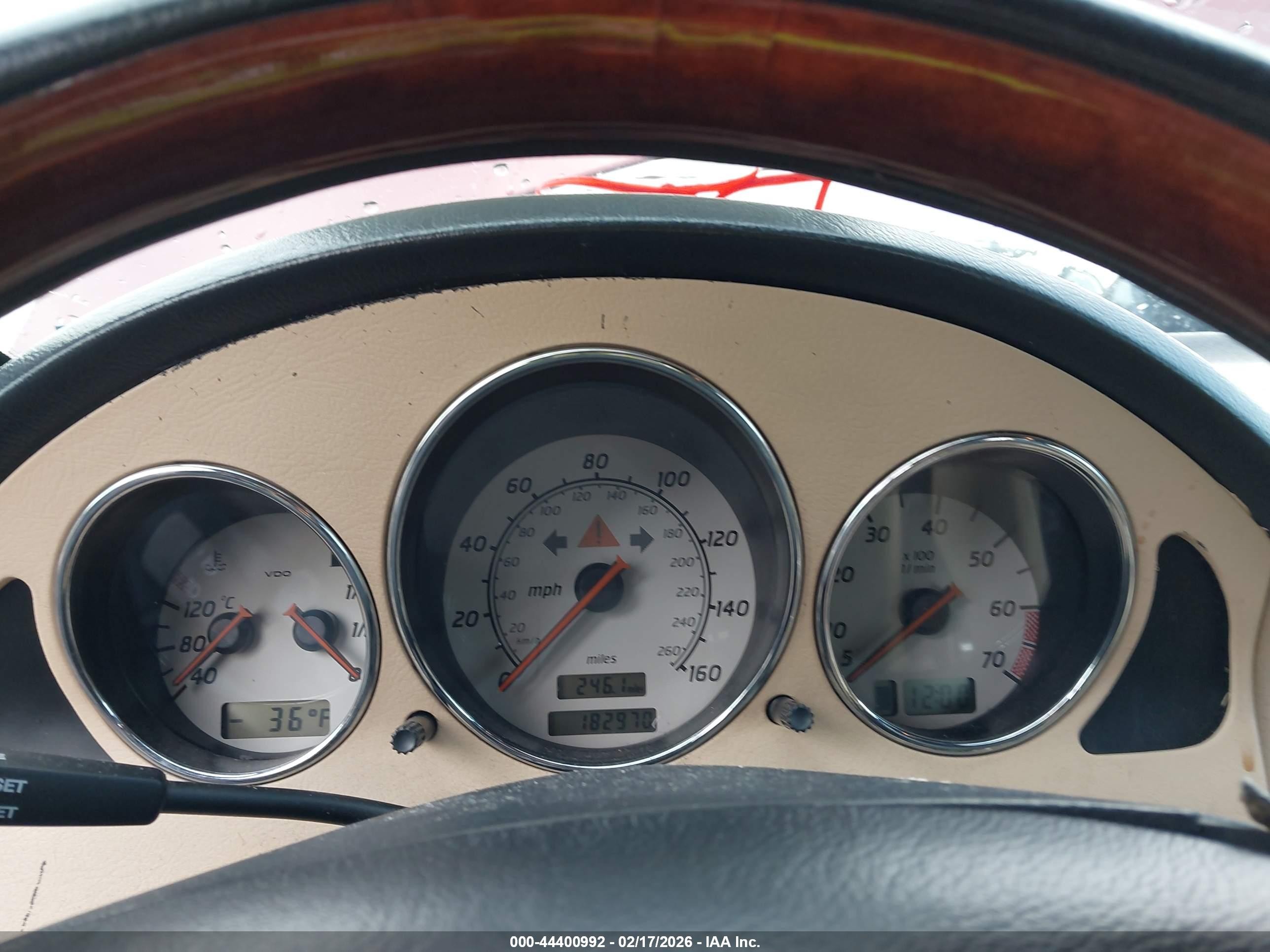 2001 Mercedes-benz Slk 320   Red vin: WDBKK65F01F198210