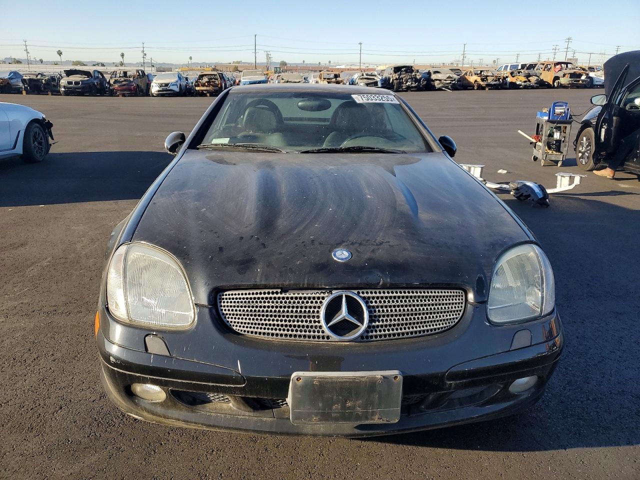 2001 Mercedes-benz Slk 320 Black vin: WDBKK65F01F213904