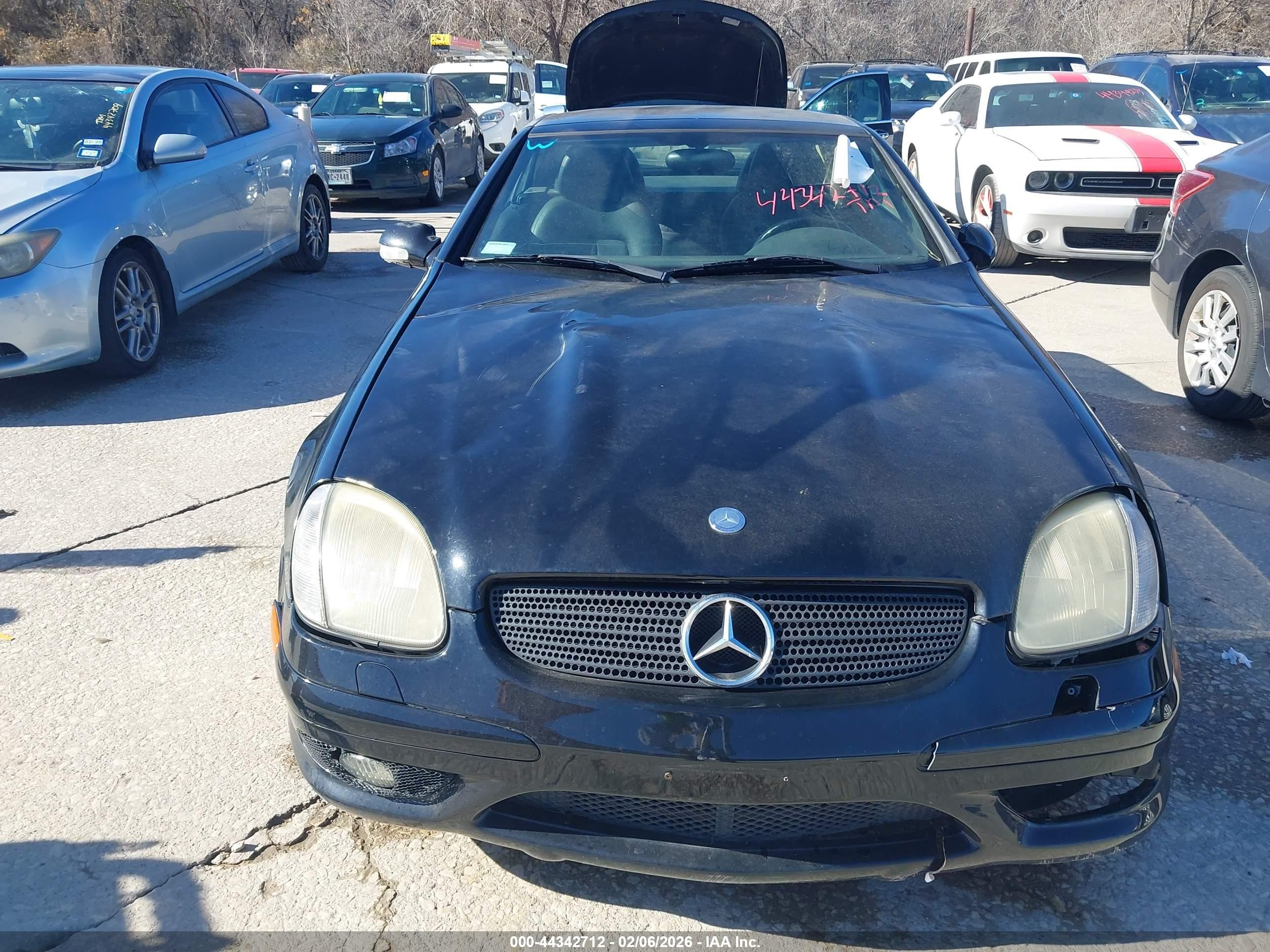 2002 Mercedes-benz Slk 320   Черный vin: WDBKK65F02F253191