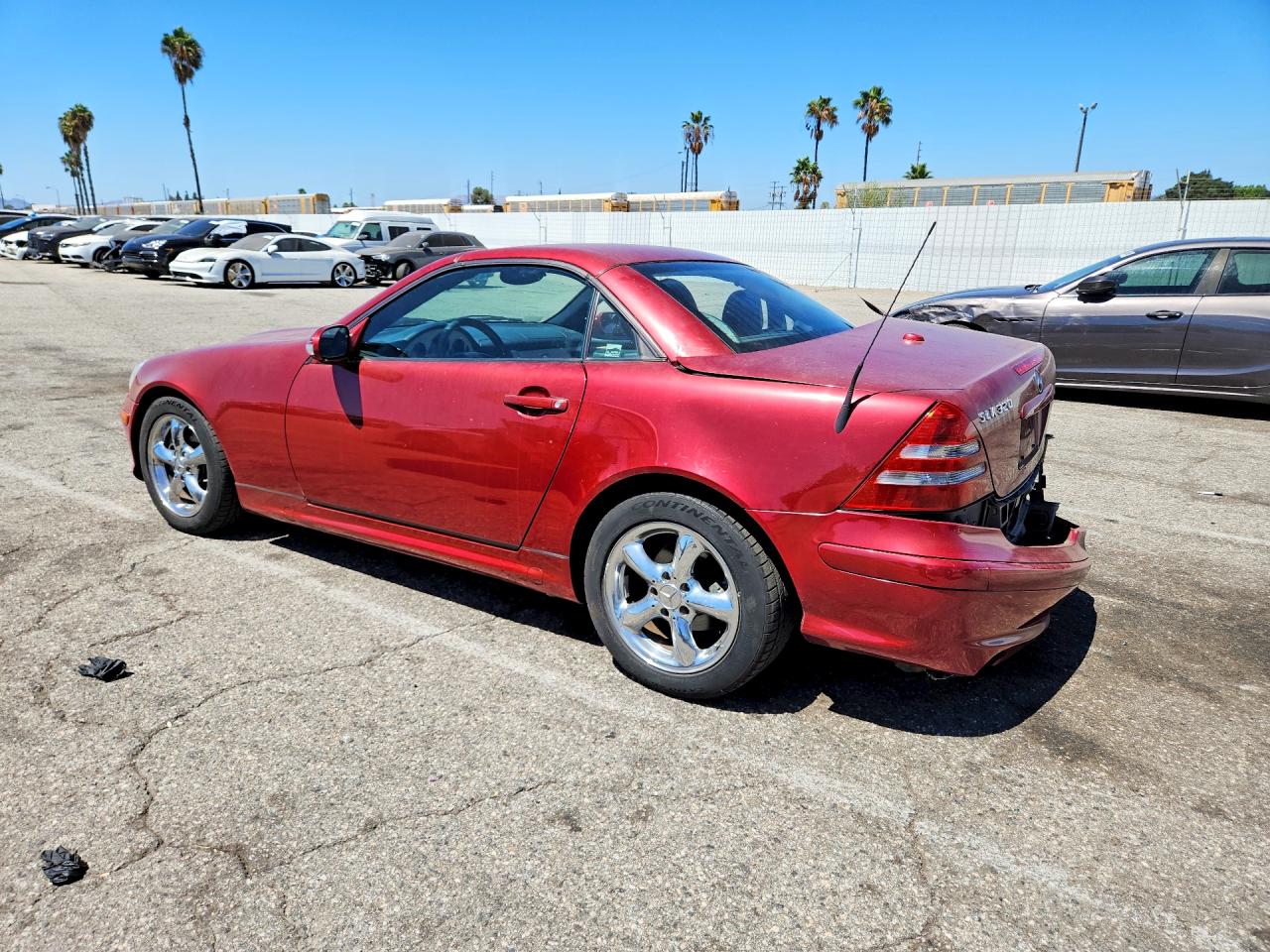 2002 Mercedes-benz Slk 320 Burgundy vin: WDBKK65F02F266748