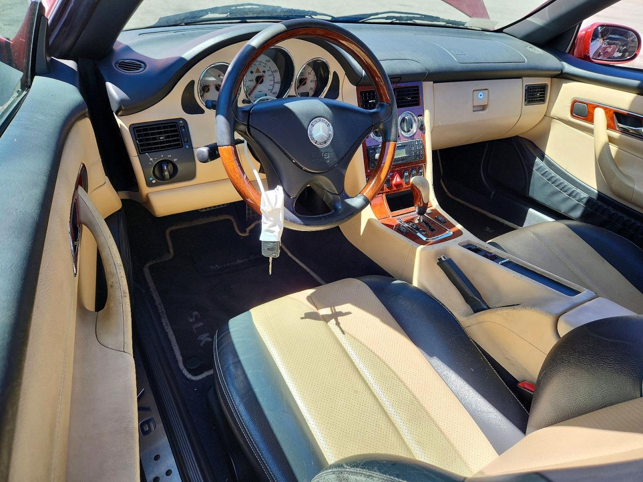 2002 Mercedes-benz Slk 320 Burgundy vin: WDBKK65F02F266748