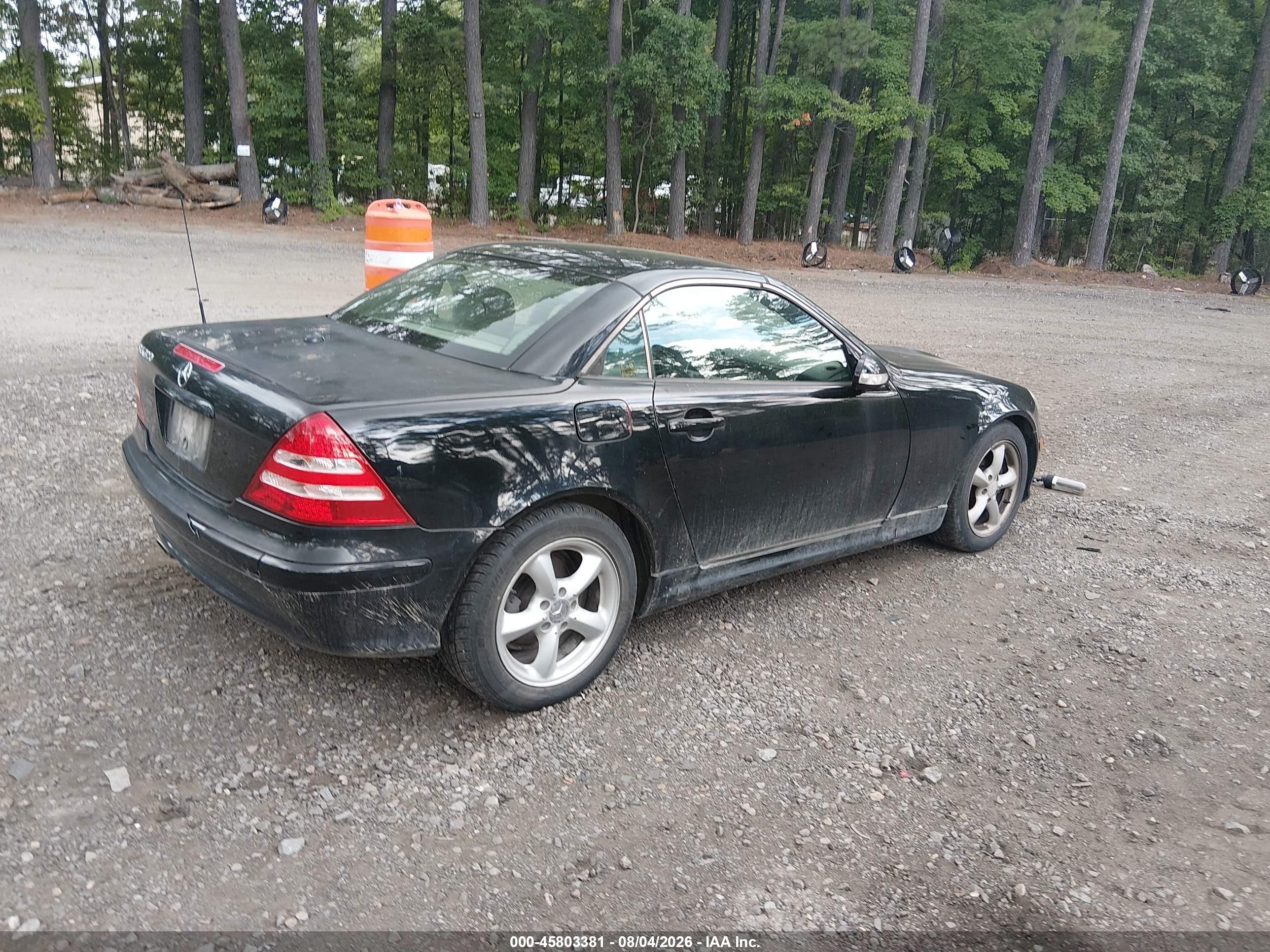 2004 Mercedes-benz Slk 320   Black vin: WDBKK65F04F303333