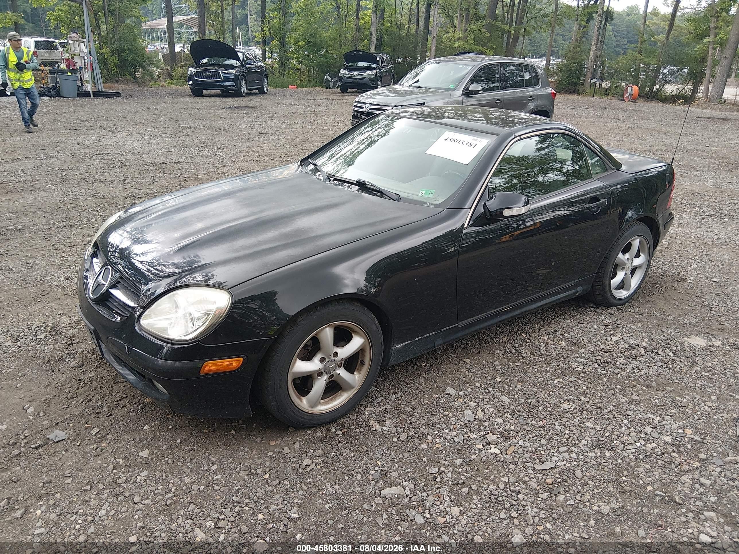 2004 Mercedes-benz Slk 320   Black vin: WDBKK65F04F303333