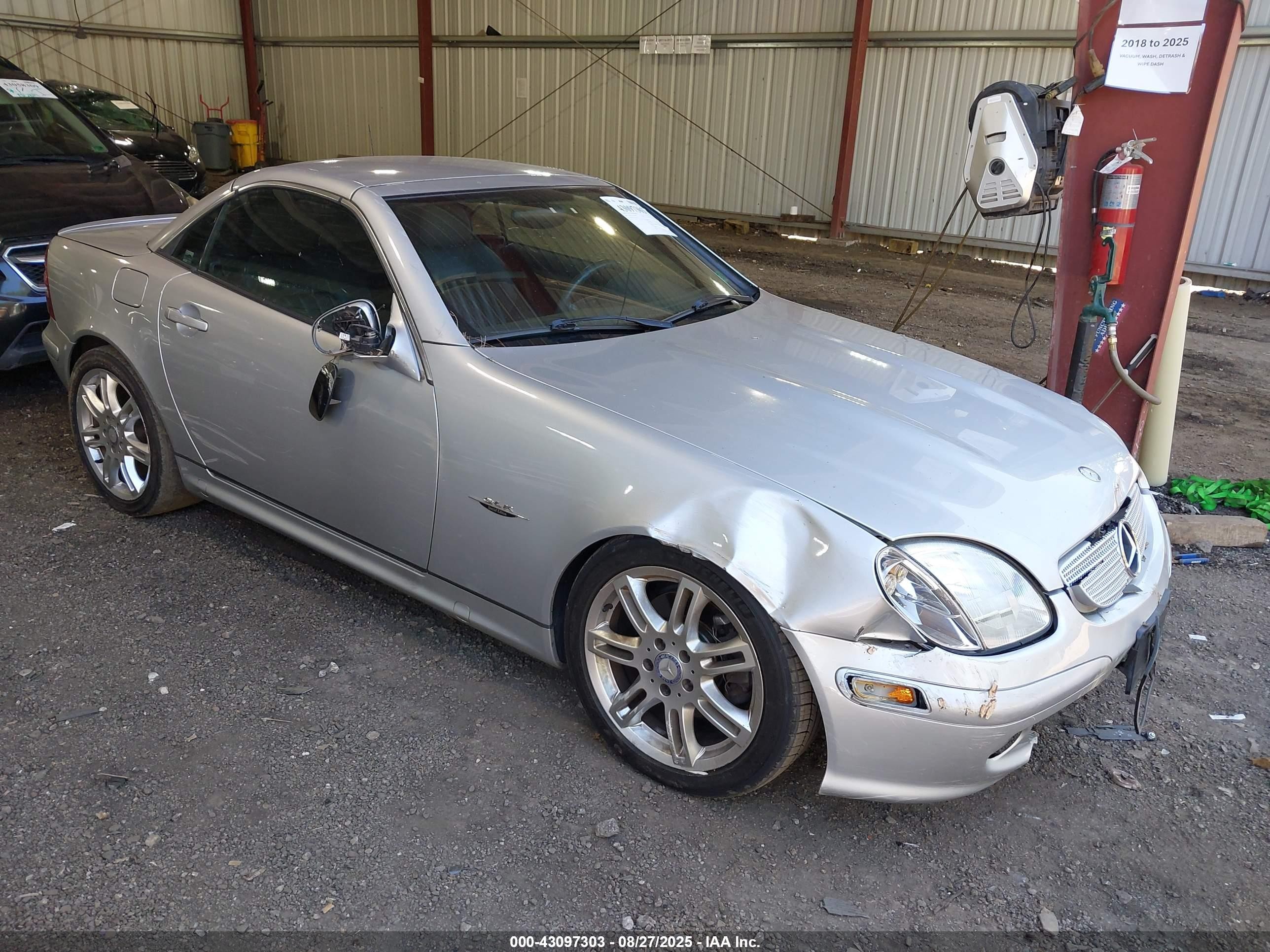 2004 Mercedes-benz Slk 320   Серебряный vin: WDBKK65F04F304224