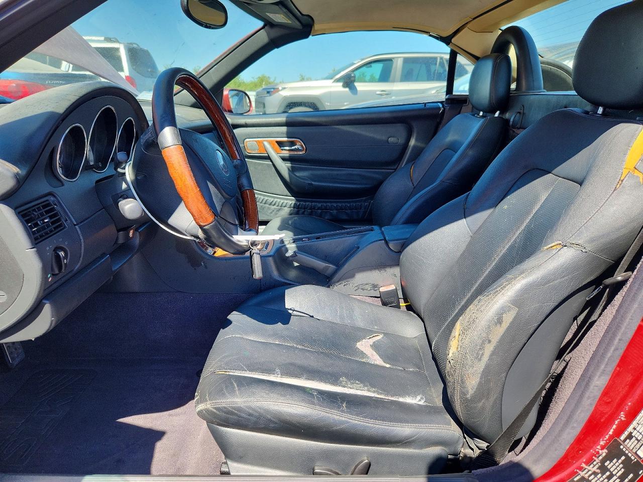 2001 Mercedes-benz Slk 320 Red vin: WDBKK65F11F174658