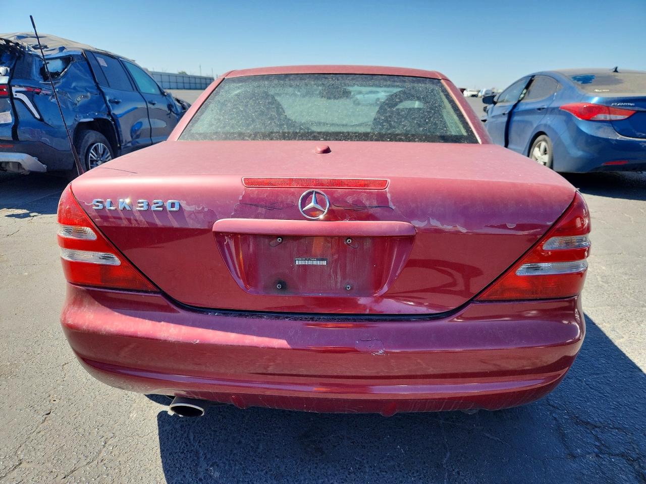 2001 Mercedes-benz Slk 320 Red vin: WDBKK65F11F174658