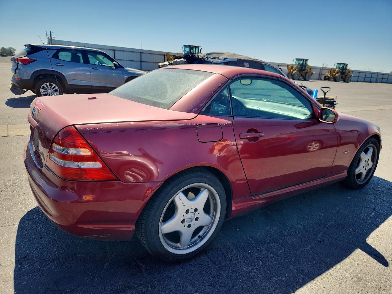 2001 Mercedes-benz Slk 320 Red vin: WDBKK65F11F174658