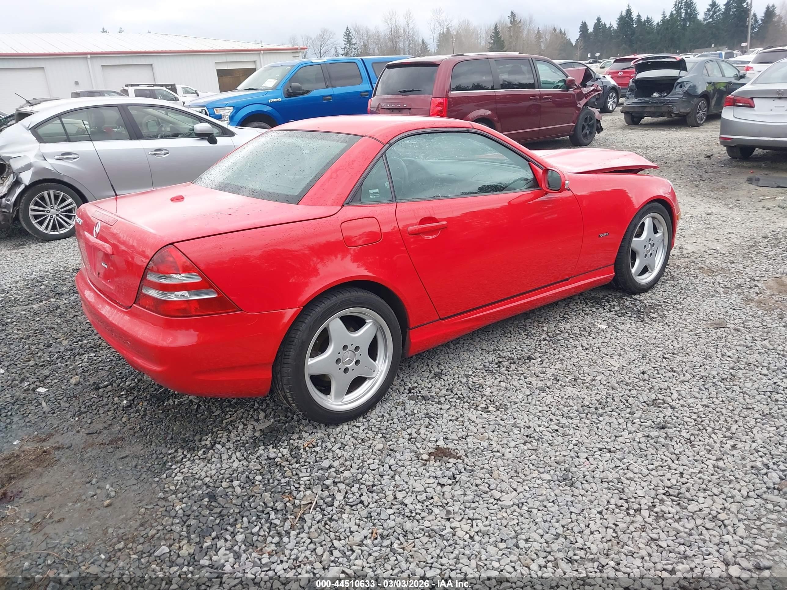 2001 Mercedes-benz Slk 320   Red vin: WDBKK65F11F198734