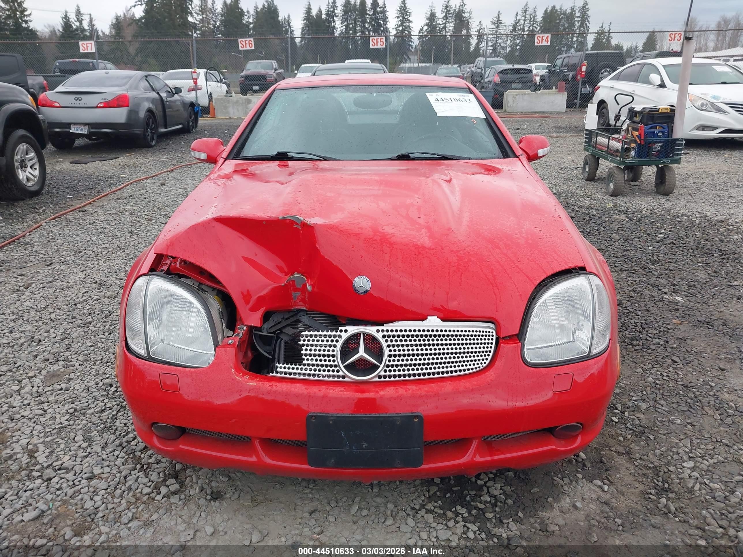 2001 Mercedes-benz Slk 320   Red vin: WDBKK65F11F198734