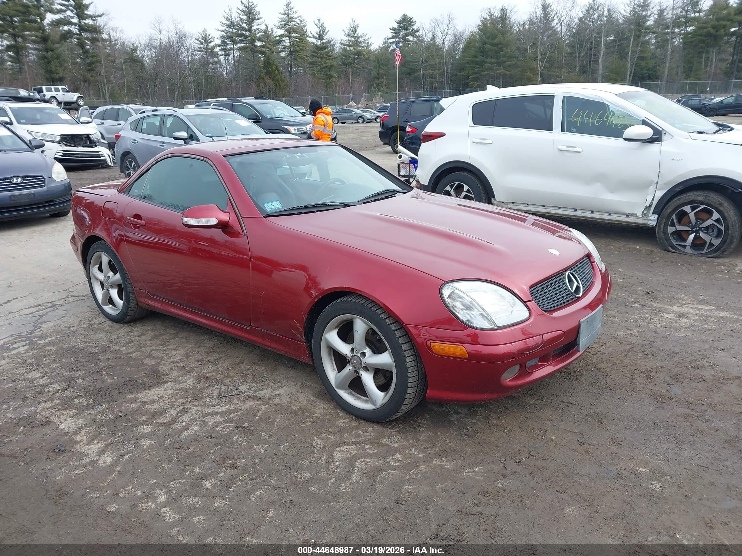 2001 Mercedes-benz Slk 320   Red vin: WDBKK65F11F201809