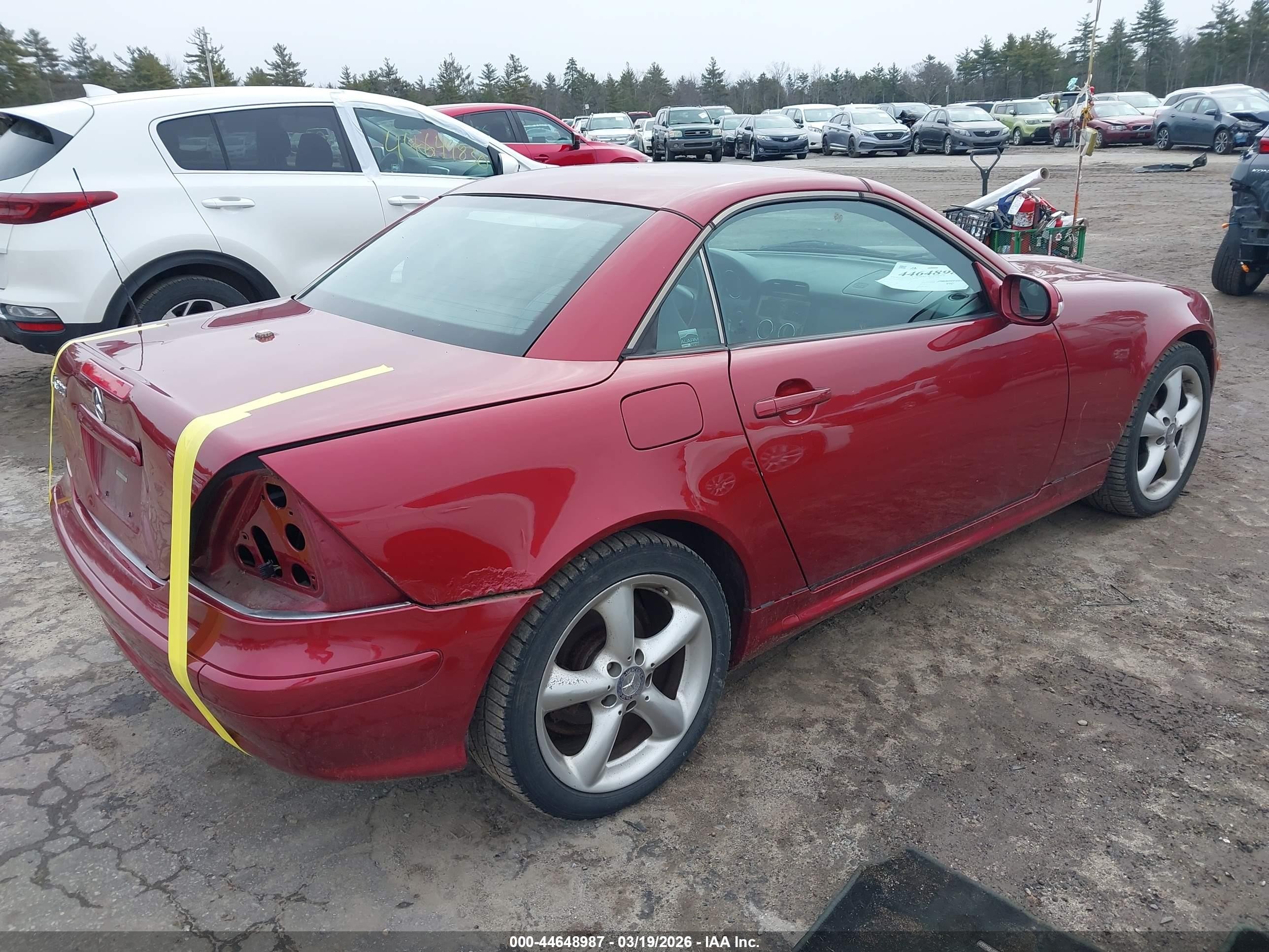 2001 Mercedes-benz Slk 320   Red vin: WDBKK65F11F201809