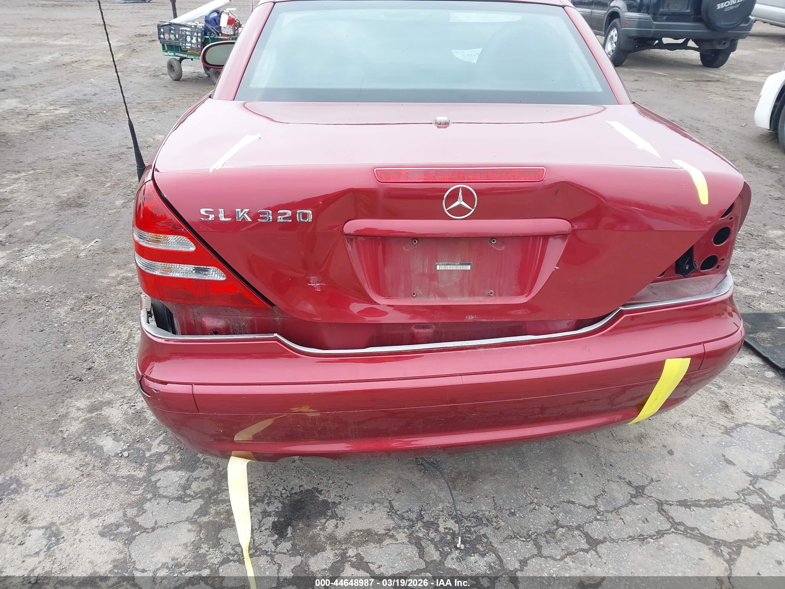 2001 Mercedes-benz Slk 320   Red vin: WDBKK65F11F201809