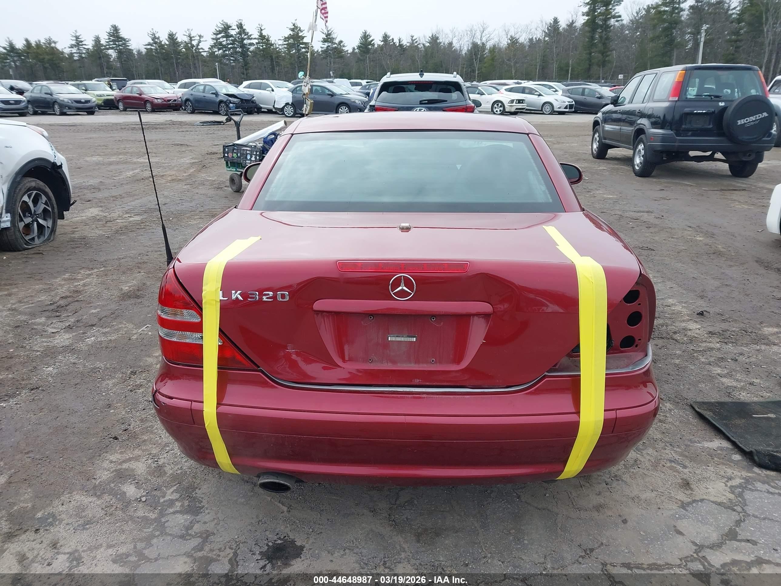 2001 Mercedes-benz Slk 320   Red vin: WDBKK65F11F201809