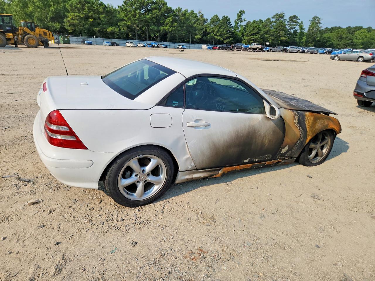 2001 Mercedes-benz Slk 320 White vin: WDBKK65F11F209862