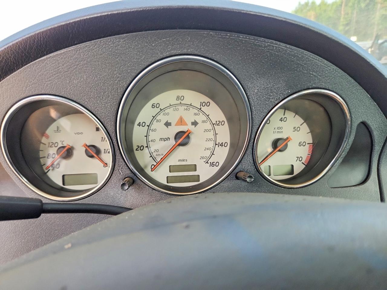 2001 Mercedes-benz Slk 320 White vin: WDBKK65F11F209862
