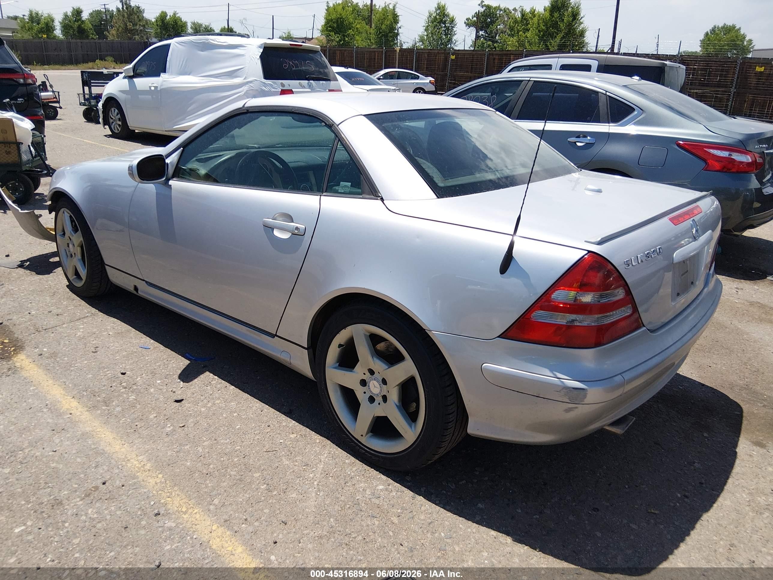 2003 Mercedes-benz Slk 320   Silver vin: WDBKK65F13F284225