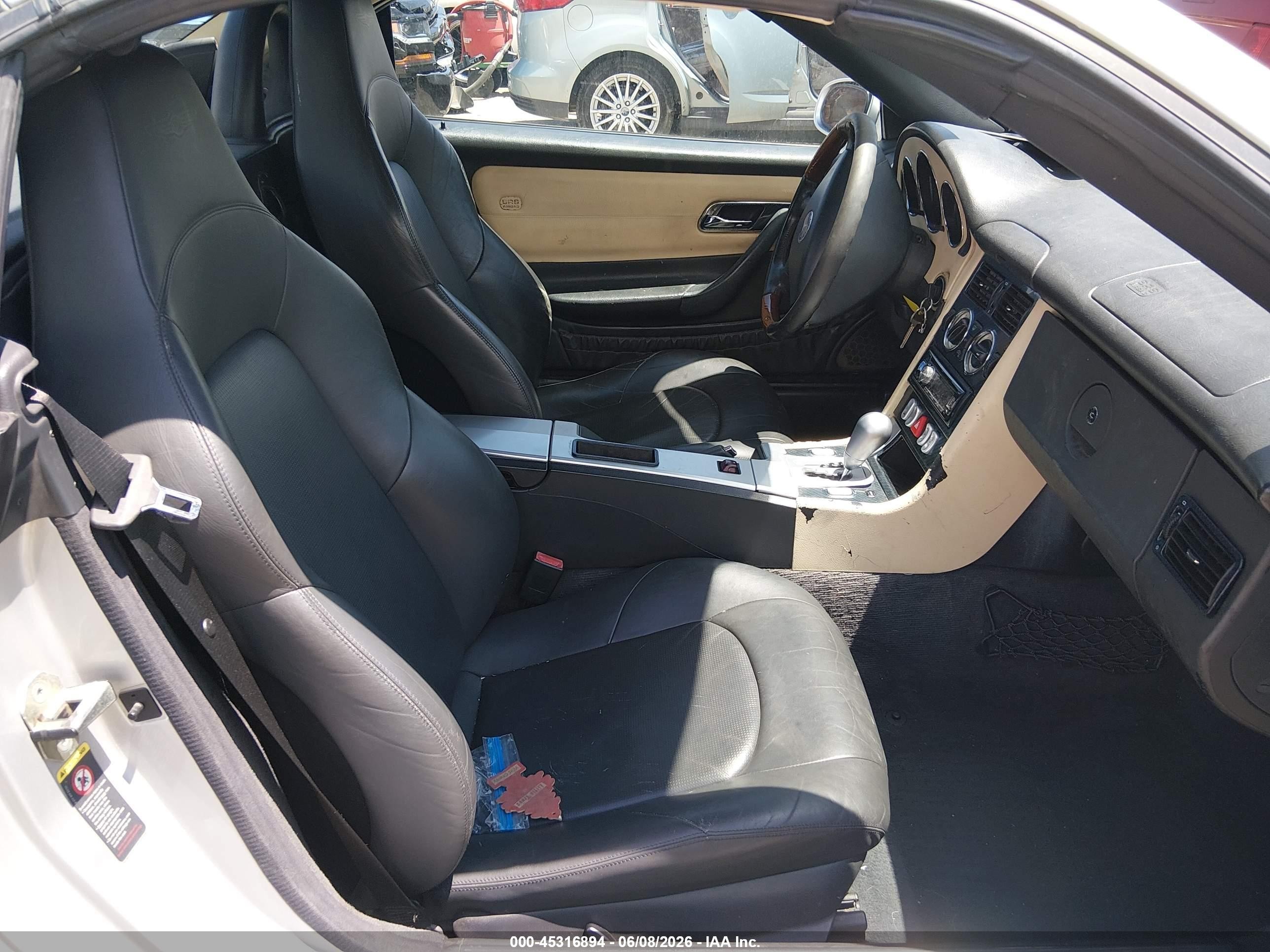 2003 Mercedes-benz Slk 320   Silver vin: WDBKK65F13F284225