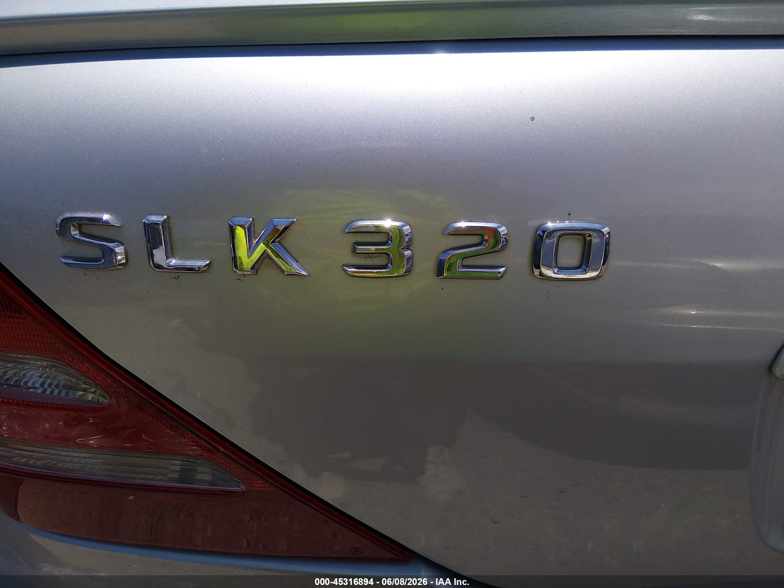 2003 Mercedes-benz Slk 320   Silver vin: WDBKK65F13F284225
