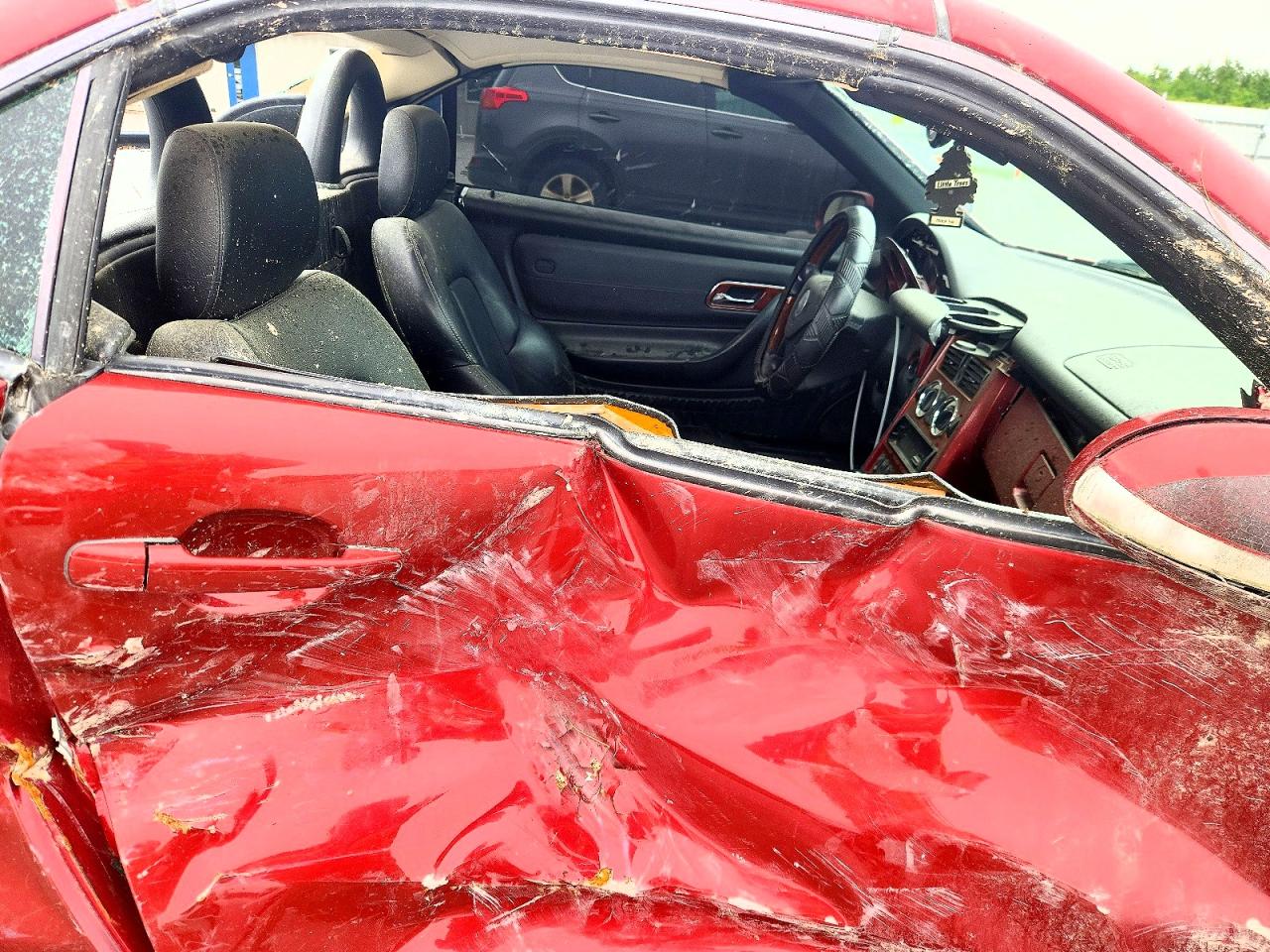 2001 Mercedes-benz Slk 320 Red vin: WDBKK65F21F205352