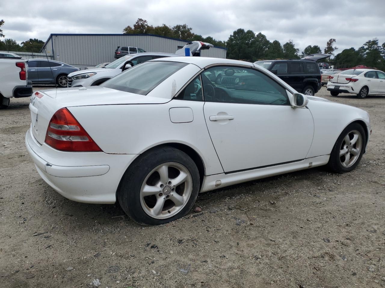 2001 Mercedes-benz Slk 320 White vin: WDBKK65F21F224516