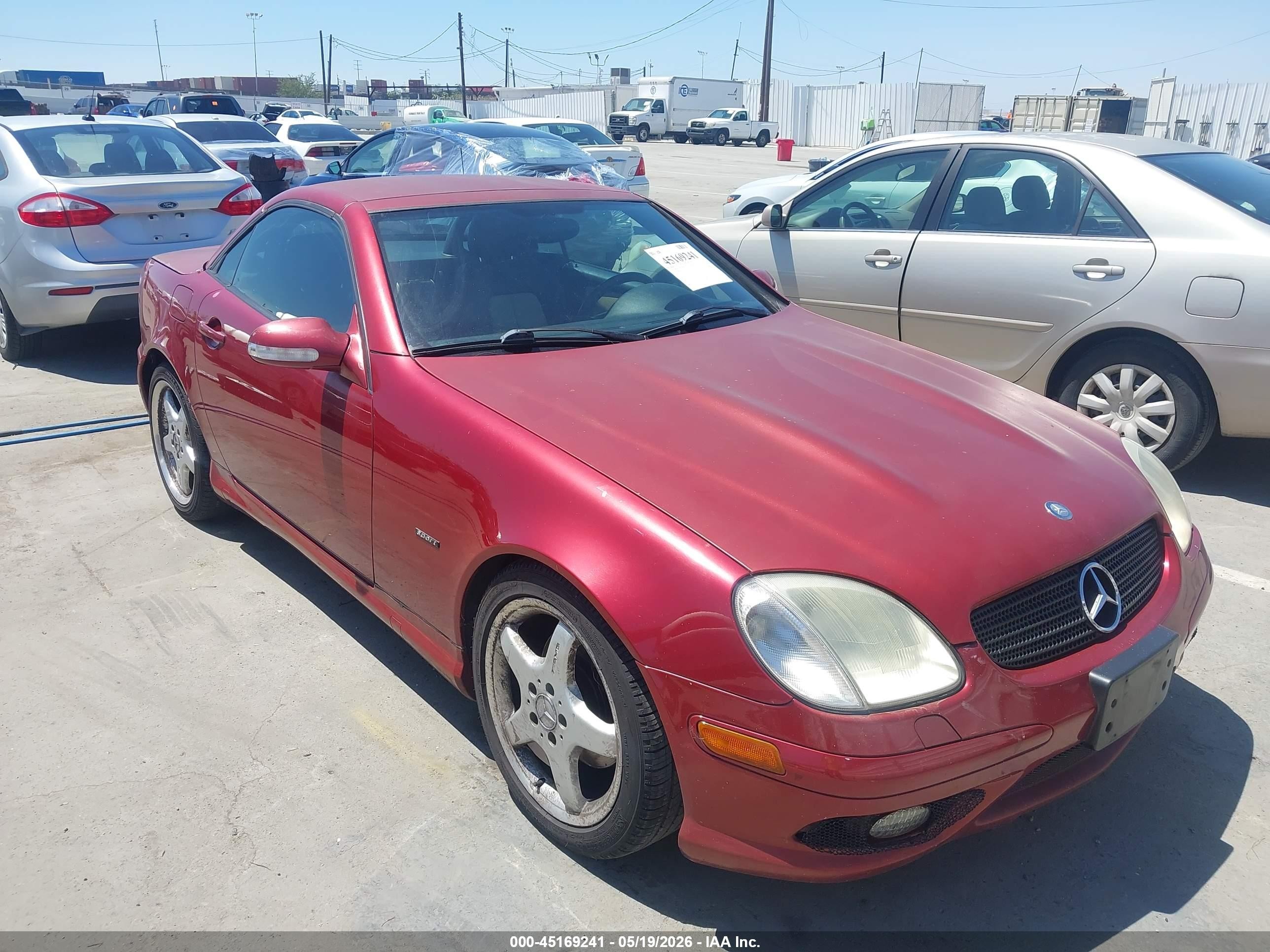2002 Mercedes-benz Slk 320   Бордовый vin: WDBKK65F22F243875