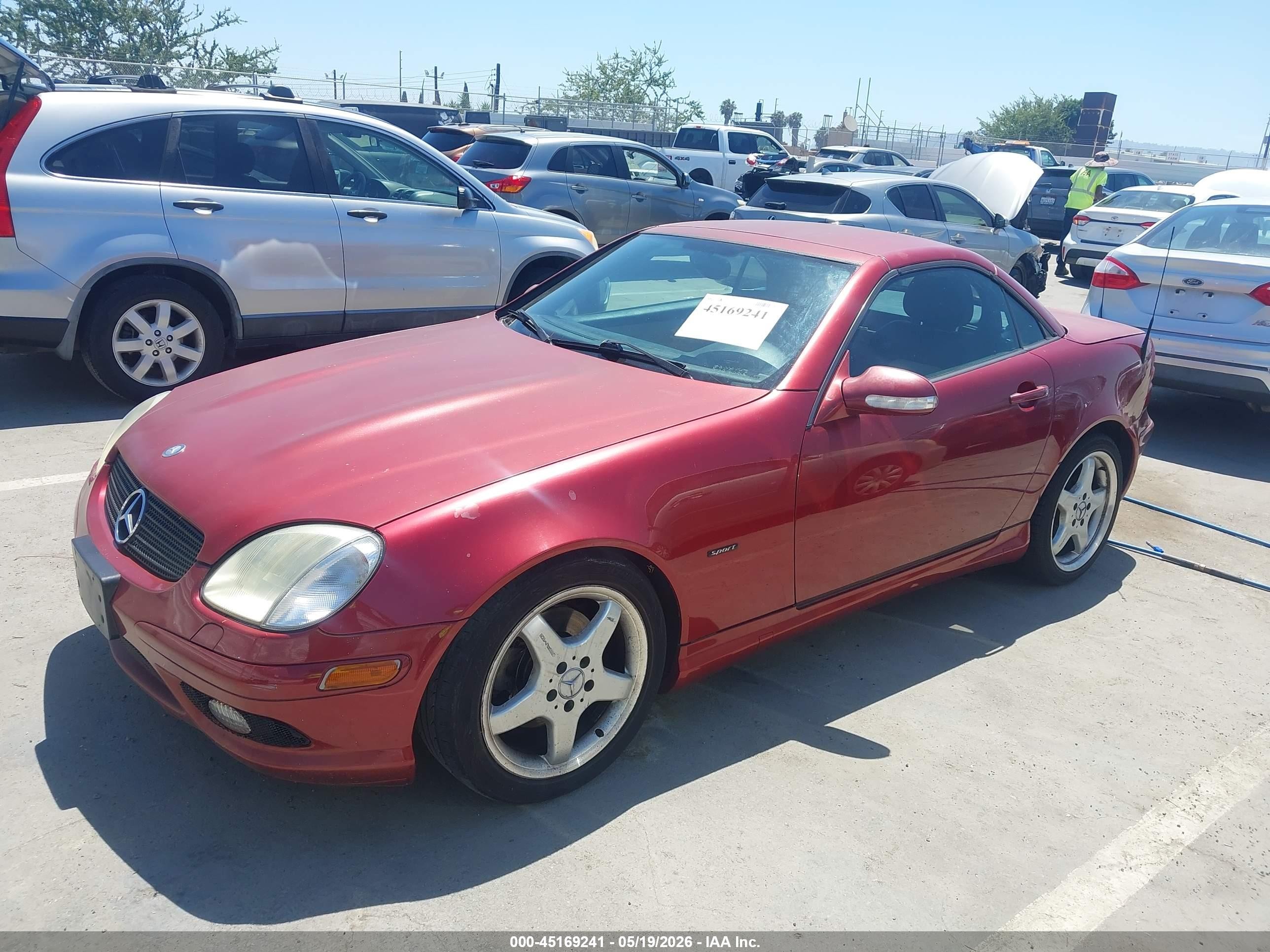 2002 Mercedes-benz Slk 320   Бордовый vin: WDBKK65F22F243875