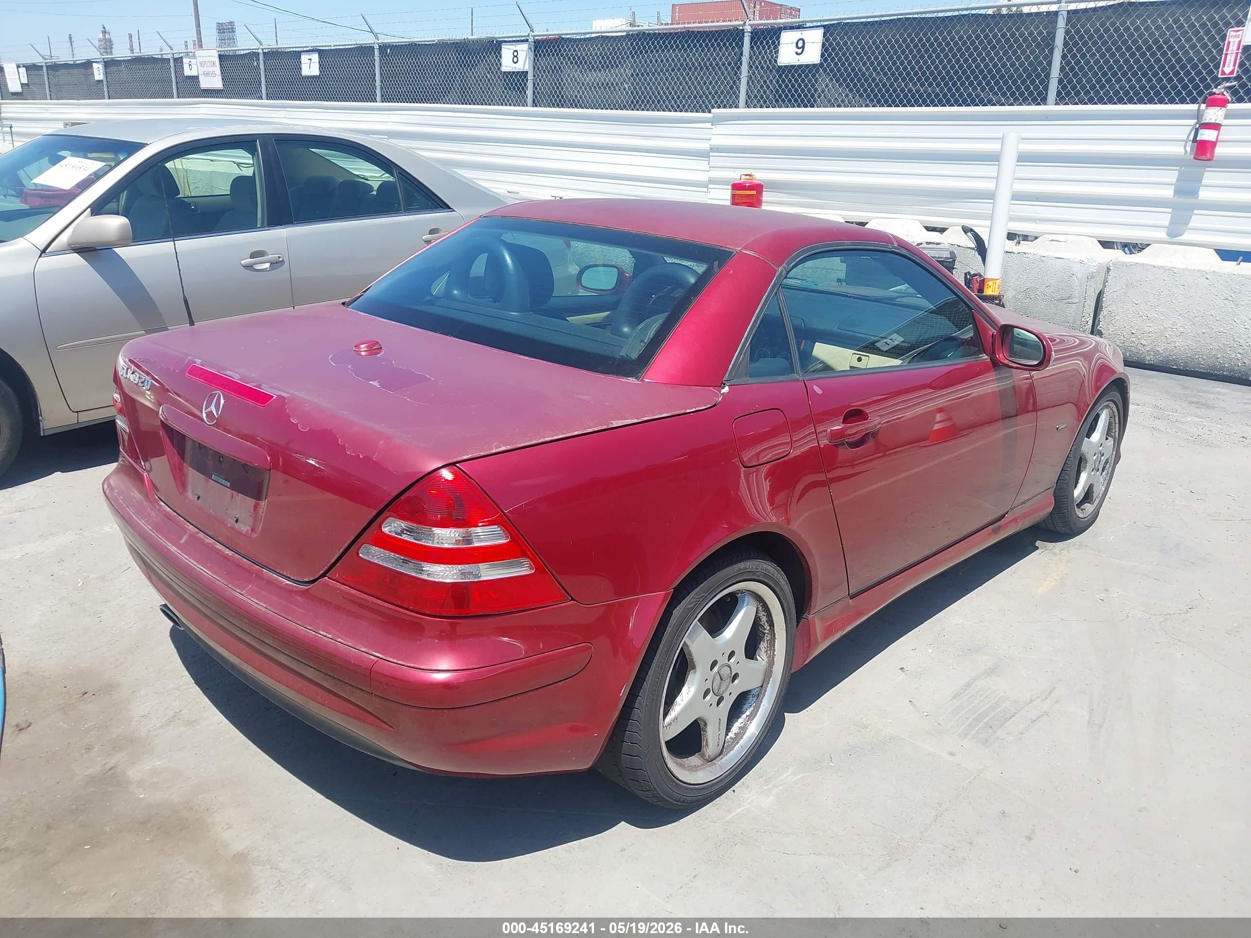 2002 Mercedes-benz Slk 320   Бордовый vin: WDBKK65F22F243875