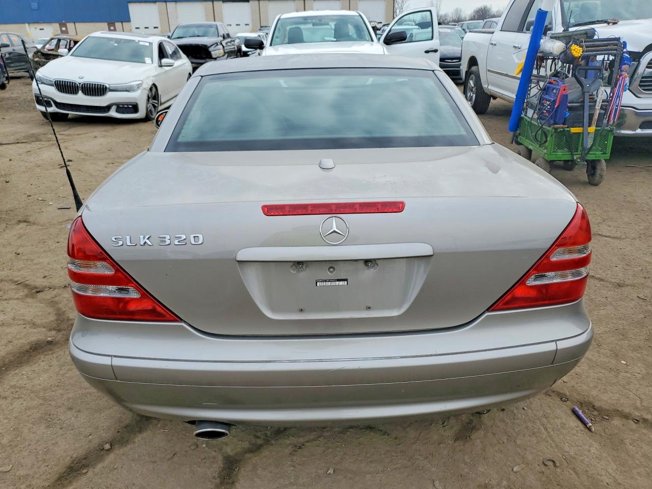 2004 Mercedes-benz Slk 320 Silver vin: WDBKK65F24F306993