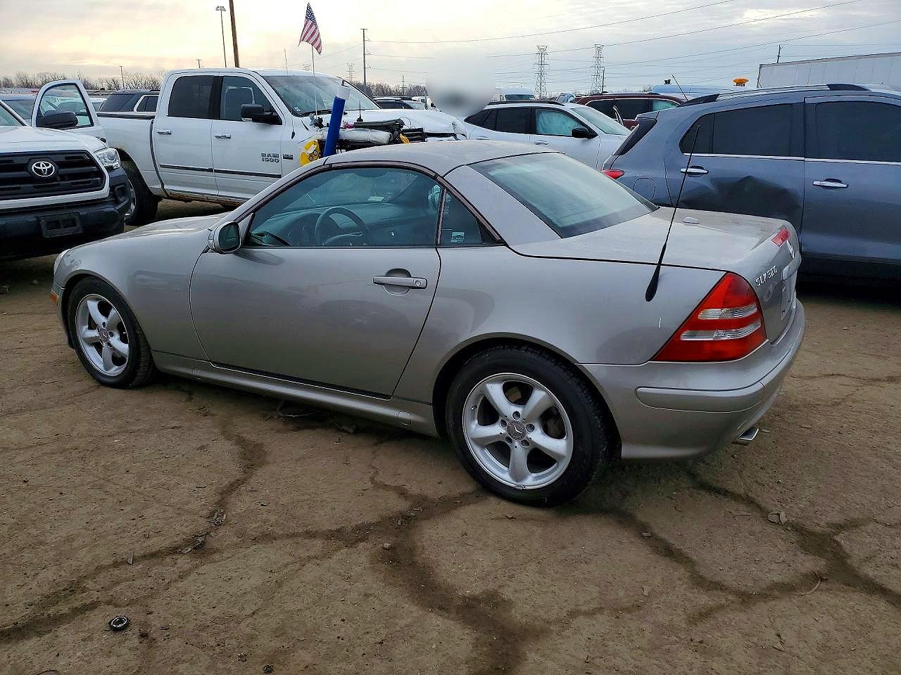 2004 Mercedes-benz Slk 320 Silver vin: WDBKK65F24F306993
