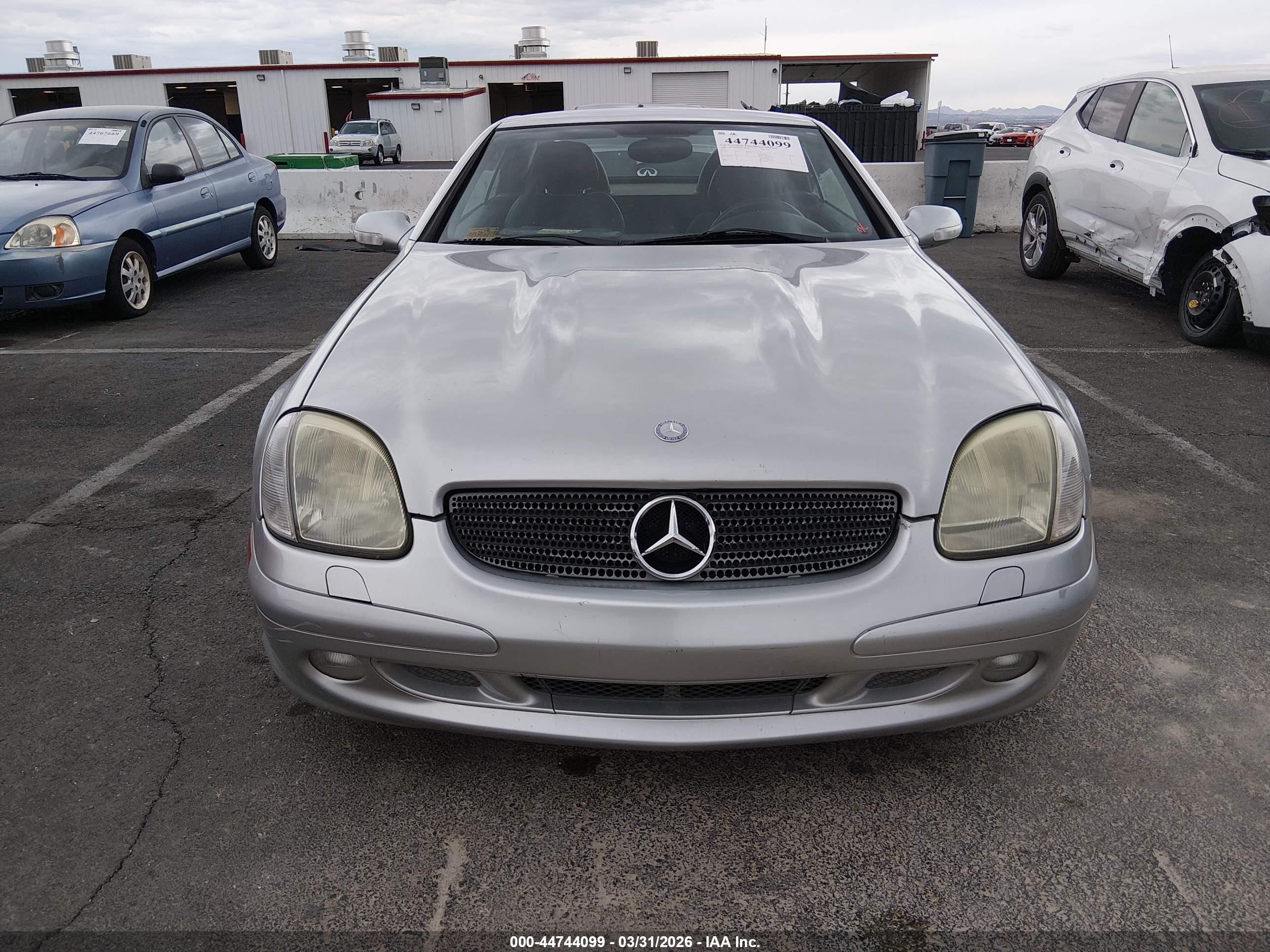 2001 Mercedes-benz Slk 320 Silver vin: WDBKK65F31F217865