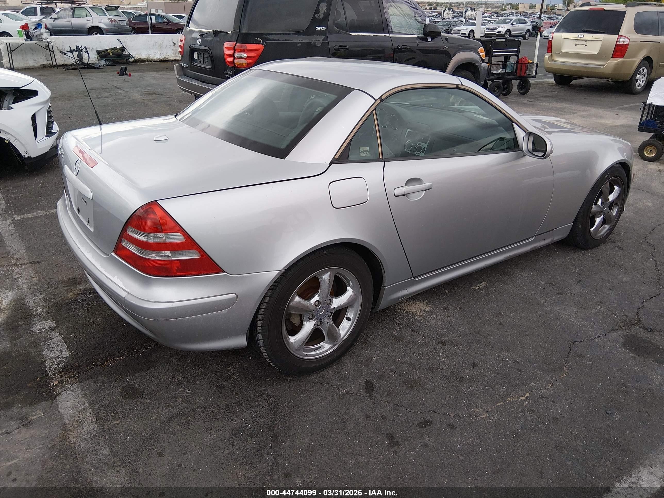 2001 Mercedes-benz Slk 320 Silver vin: WDBKK65F31F217865