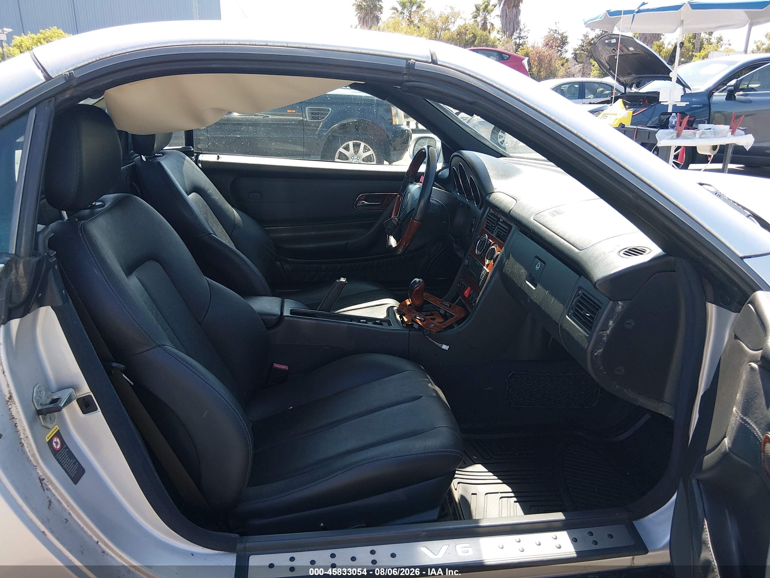 2001 Mercedes-benz Slk 320   Silver vin: WDBKK65F31F219390