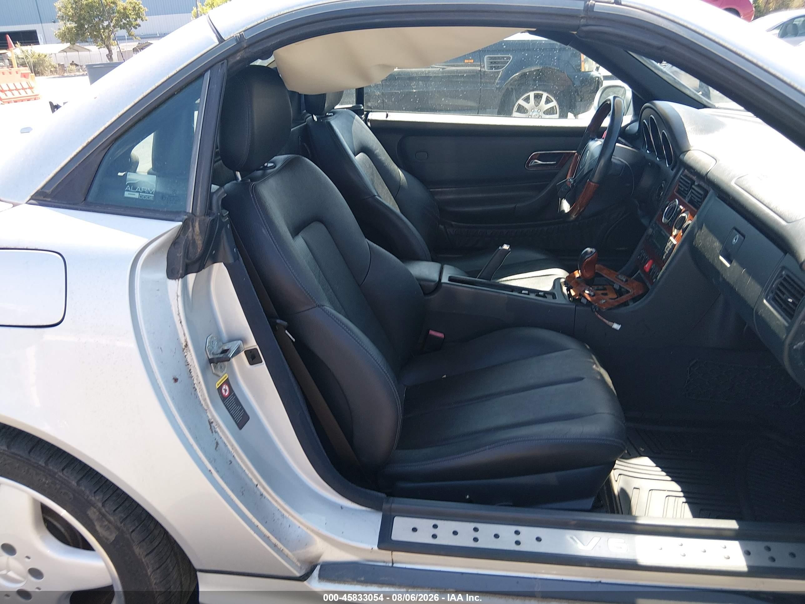 2001 Mercedes-benz Slk 320   Silver vin: WDBKK65F31F219390